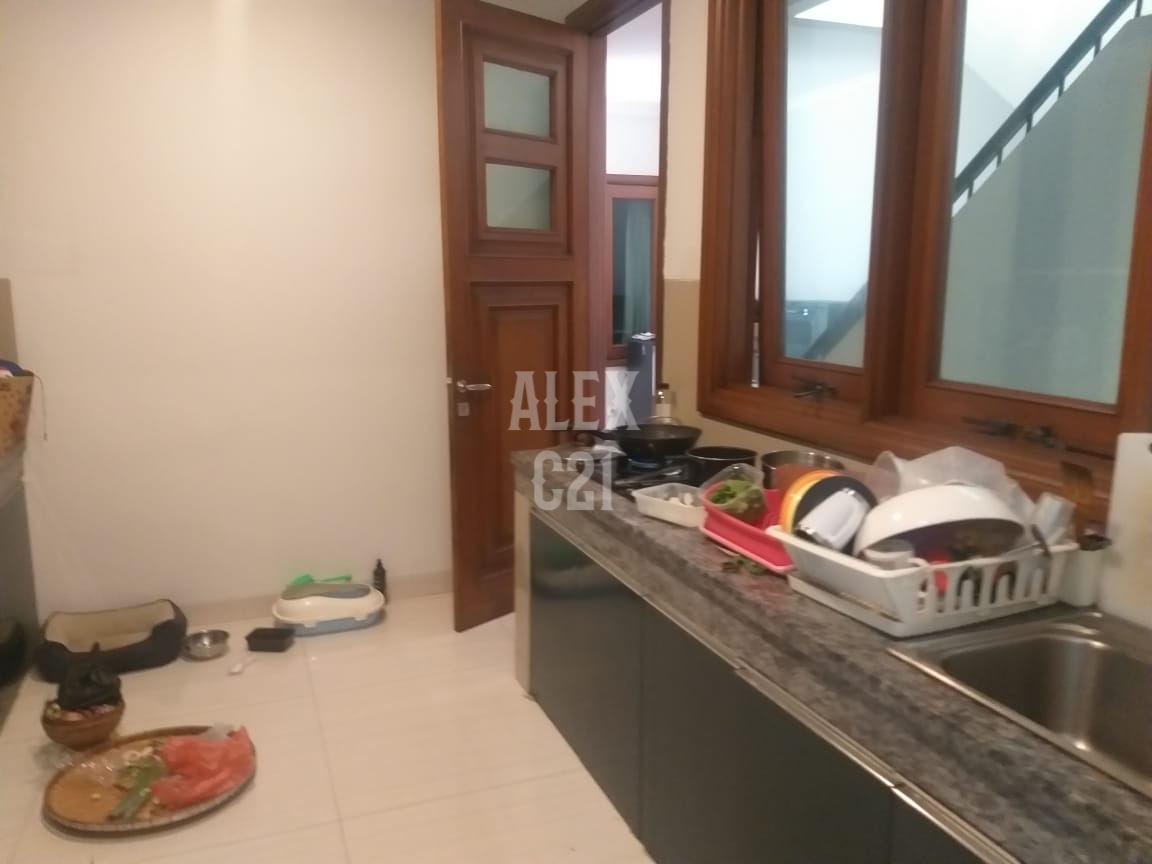 Jual rumah Kemang Bukit Arco, Mampang Prapatan, Jakarta Selatan