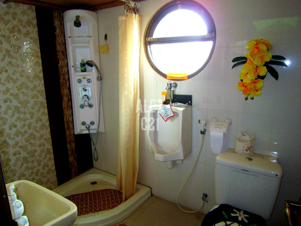 Dijual rumah kost, Kelapa Dua, Kebon Jeruk, Jakarta Barat