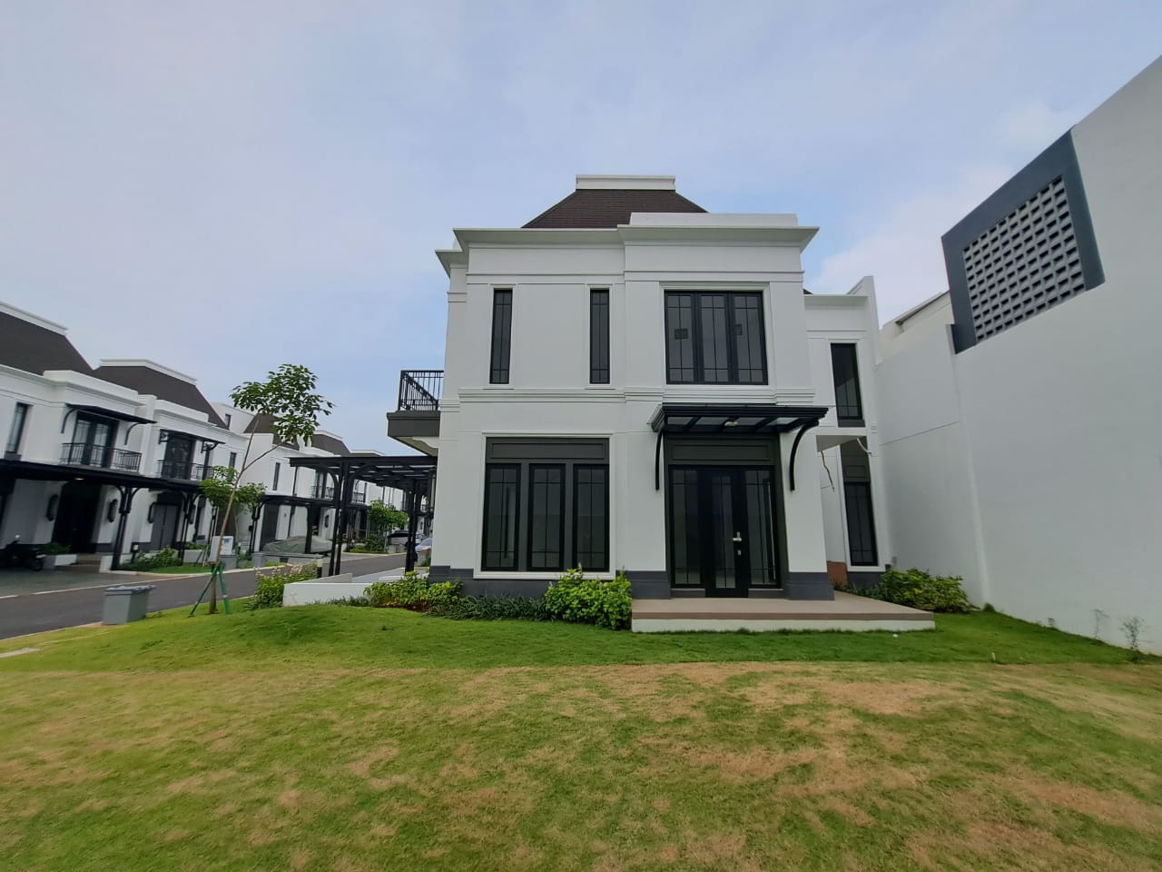 Jual rumah brand new di Summarecon Crown Gading, Tarumajaya