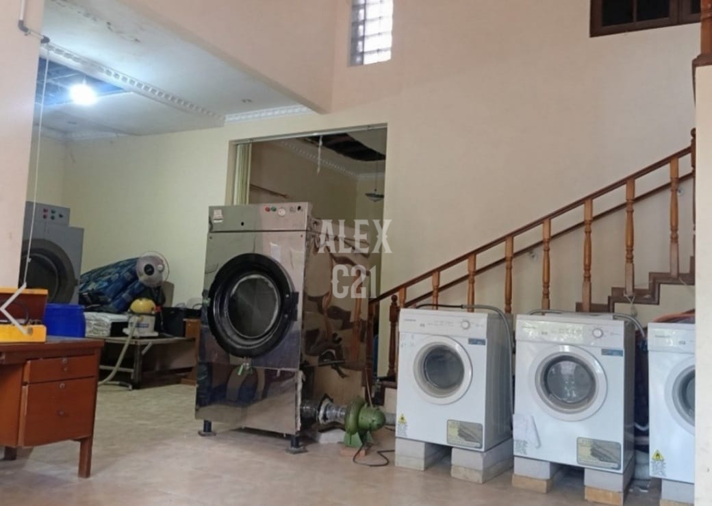 Jual RUMAH BU BEKASI,KAWASAN KOMERSIAL, DEKAT SUMMARECON.