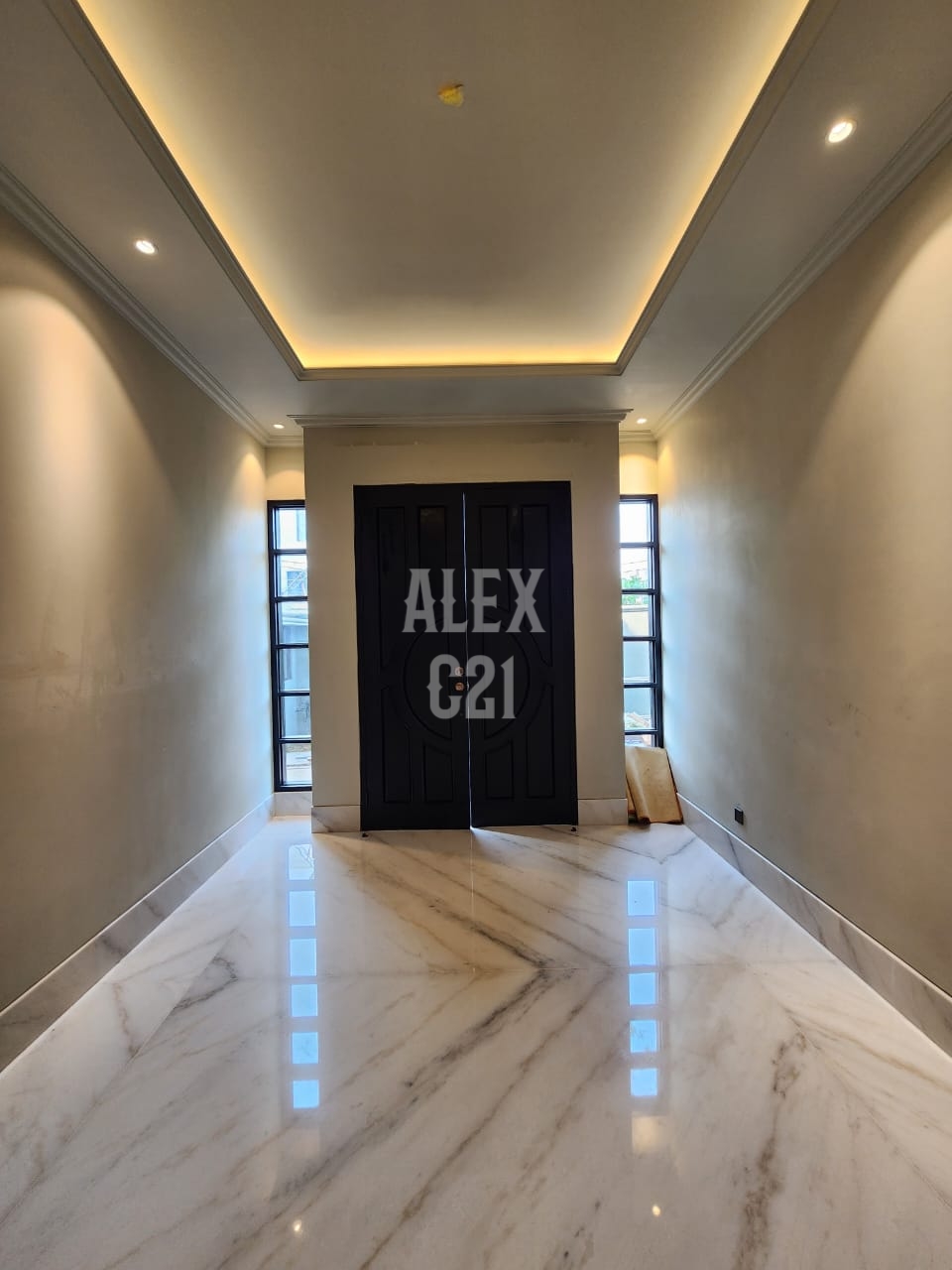 DIJUAL RUMAH KEMANG - JAKARTA SELATAN BRAND NEW LUXURY TROPICAL