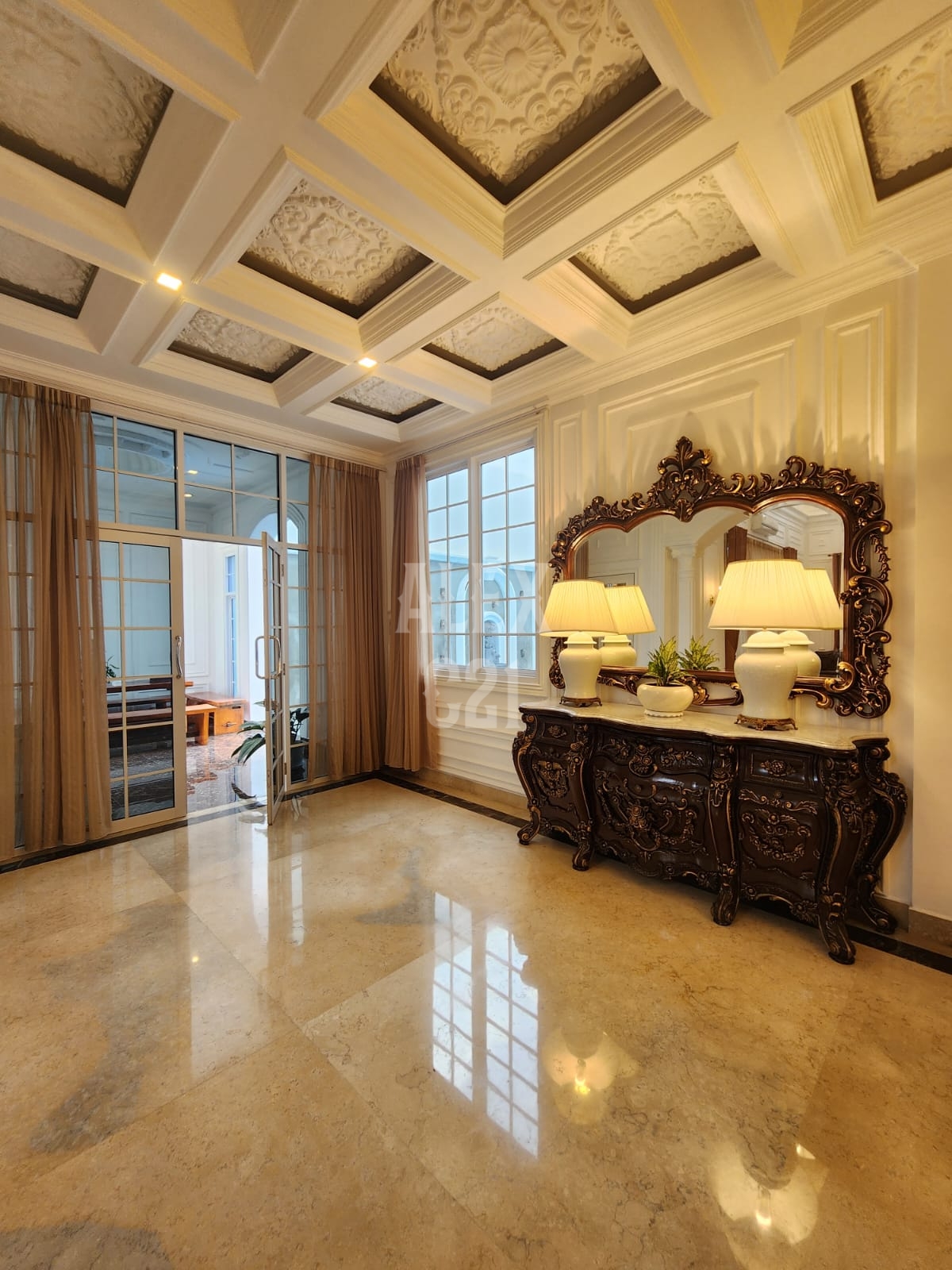 FOR SALE CILANDAK - MARGASATWA BRAND NEW AMERICAN CLASSIC HOUSE