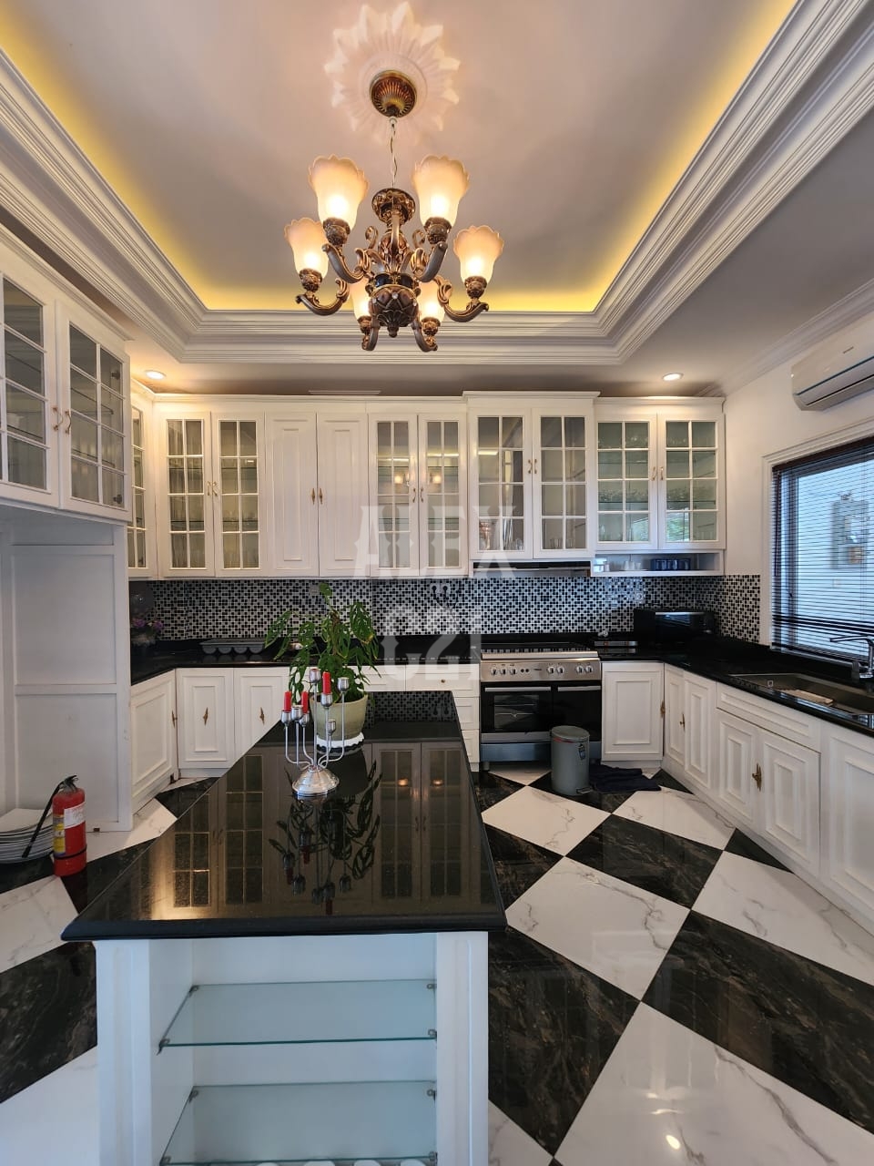 FOR SALE CILANDAK - MARGASATWA BRAND NEW AMERICAN CLASSIC HOUSE