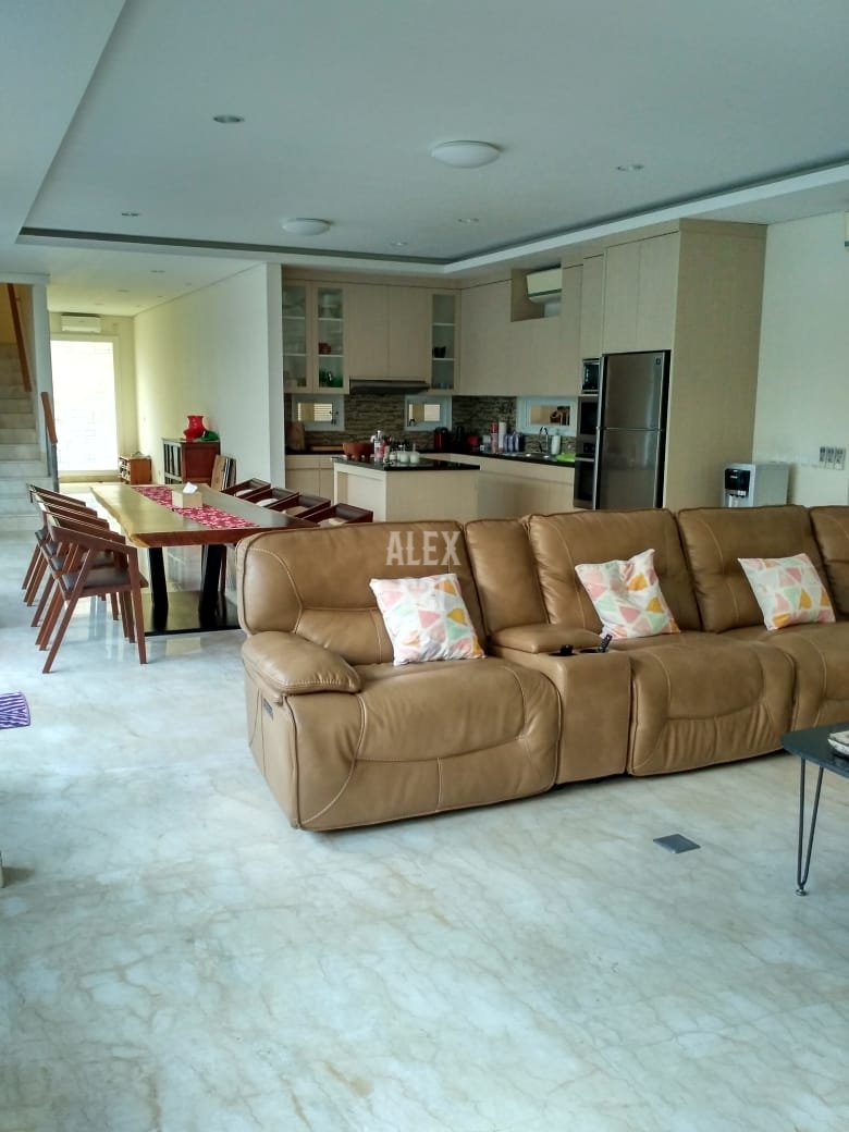 Jual rumah di Cipete Selatan, Cilandak, Jakarta Selatan