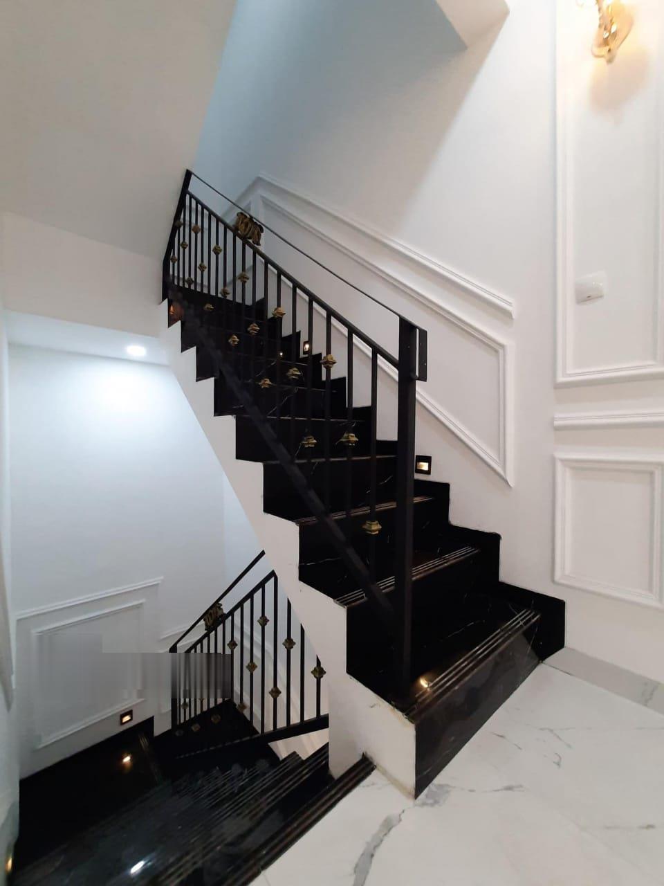 Jual rugi rumah cluster mewah di tanah Baru, Beji, Depok