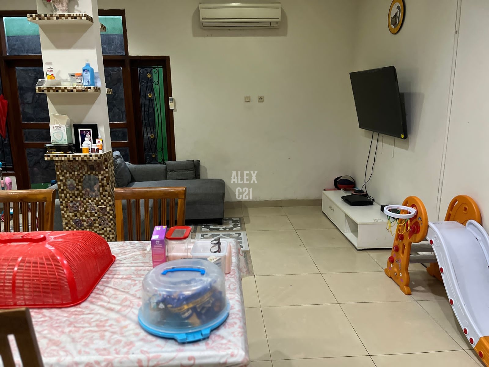 Jual rumah town house 1 komplek di Pondok Labu, Cilandak