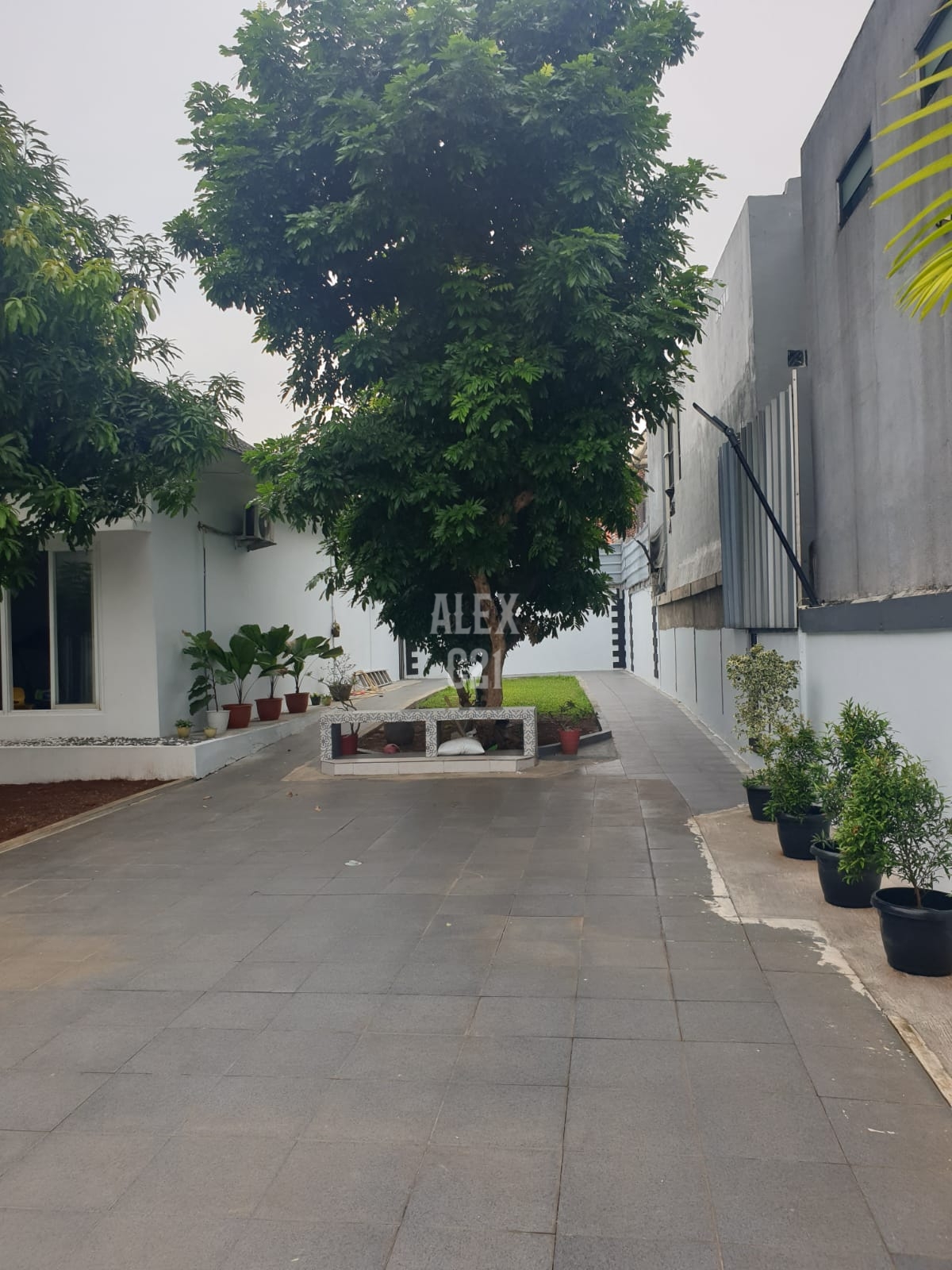 Jual rumah di Jagakarsa, 5 menit dari jalan tol brigif, Jakarta