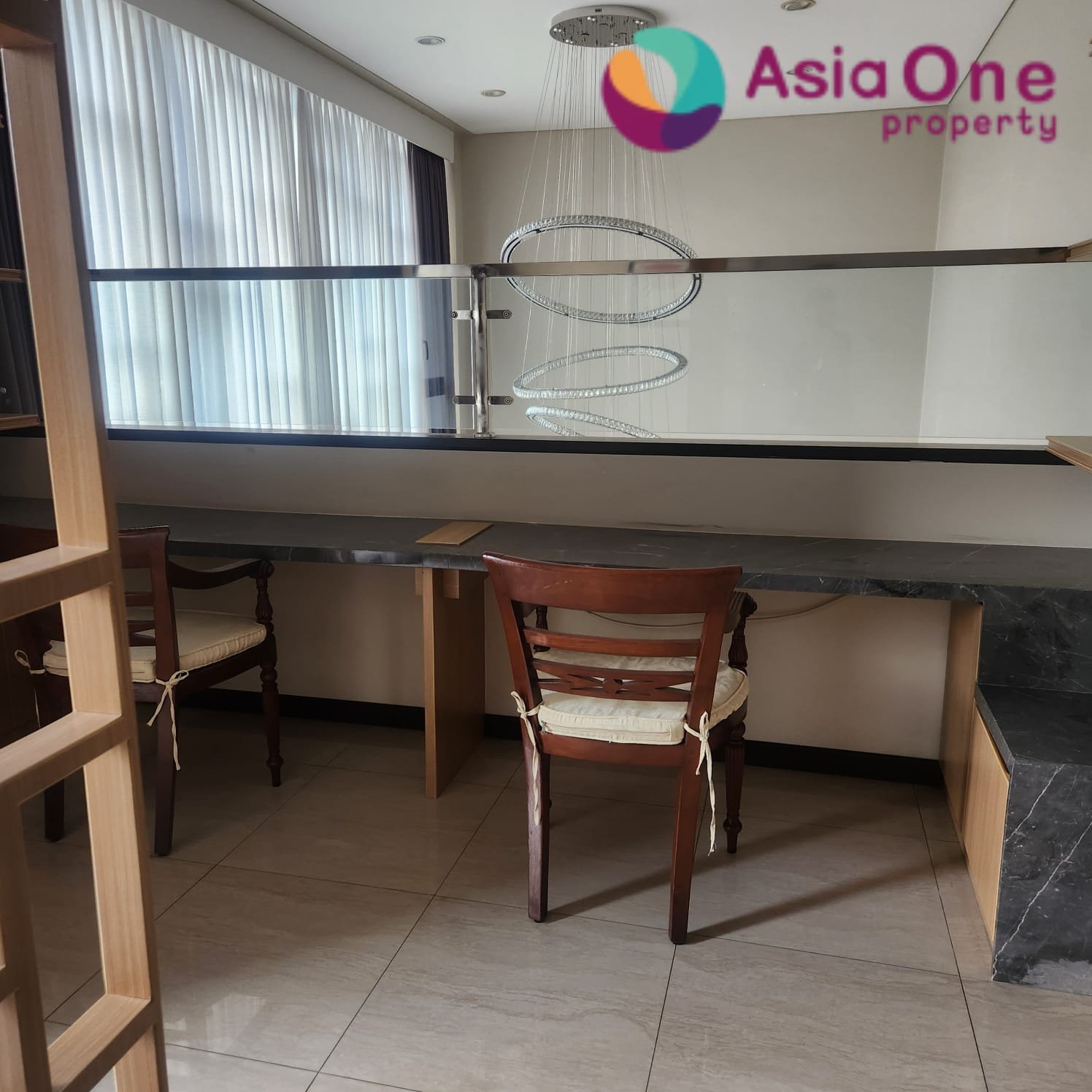 Dijual rumah mewah furnished di Lancewood Navapark BSD City