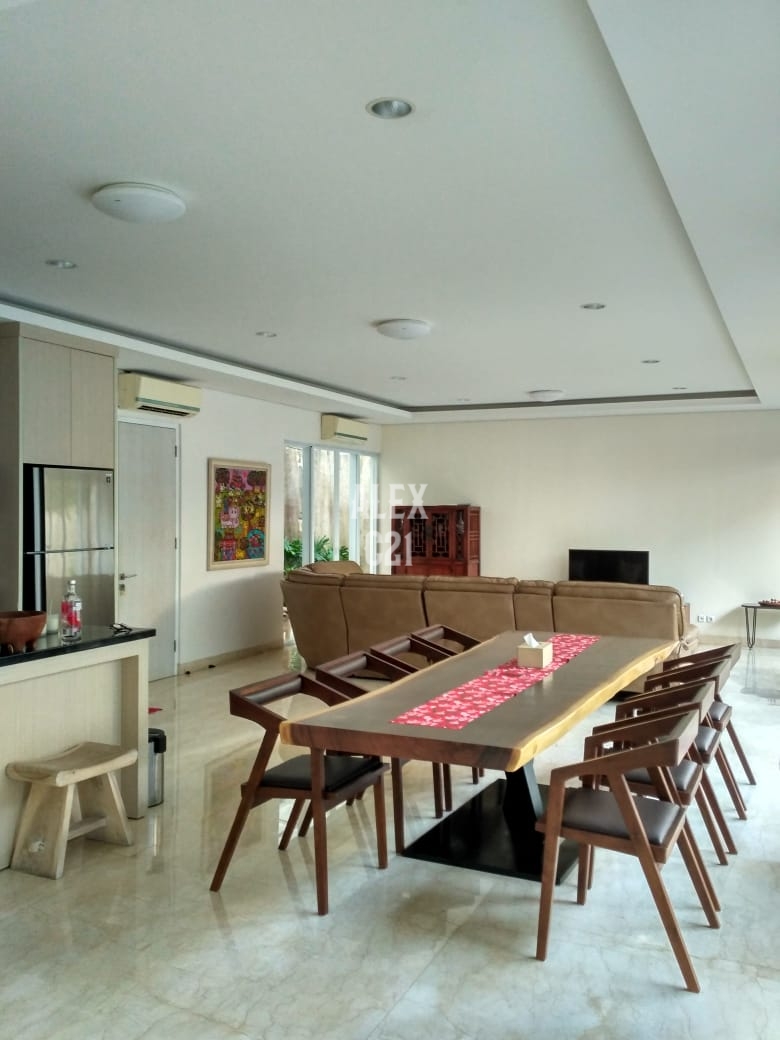 Jual rumah di Cipete Selatan, Cilandak, Jakarta Selatan