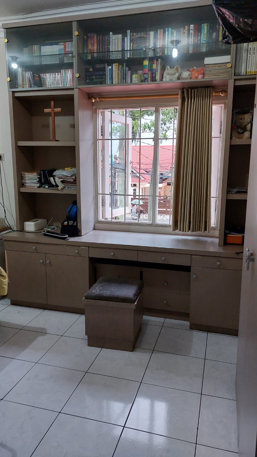 Jual rumah dan kios di Citra Garden 2, Kalideres, Jakarta Barat