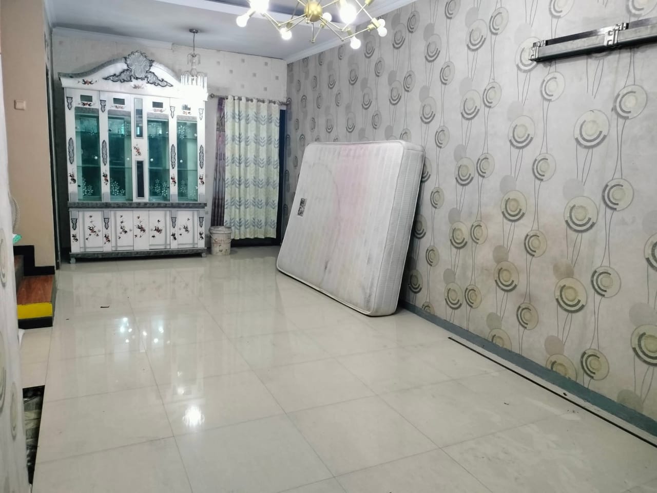 BU Rumah 2Lt strategis di Cipedak Jagakarsa Jakarta Selatan