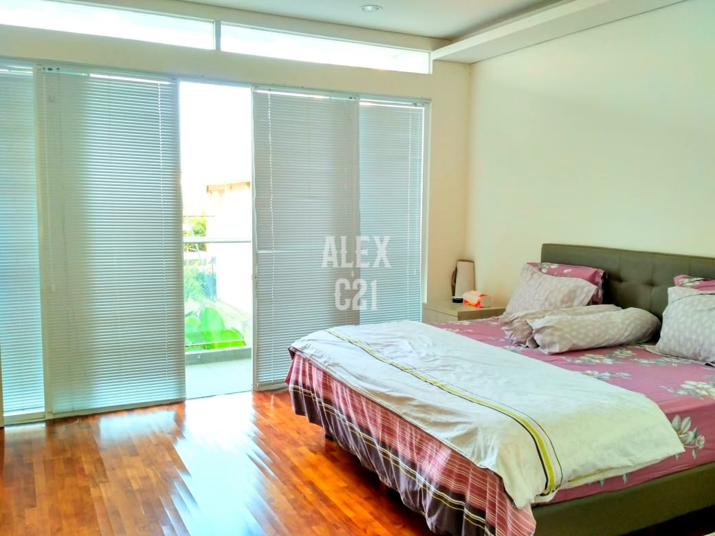 Jual rumah di Cipete Selatan, Cilandak, Jakarta Selatan