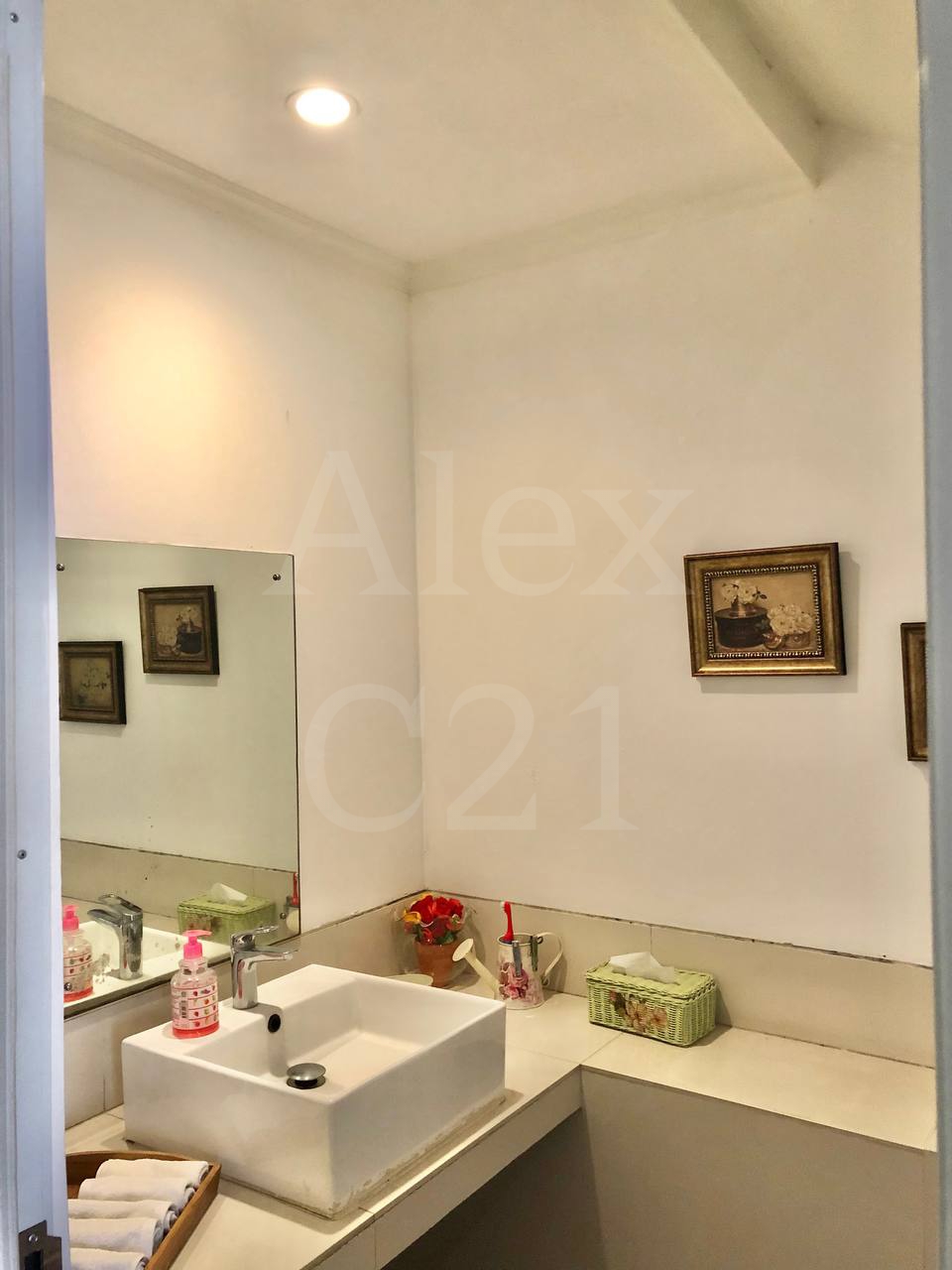 Jual rumah di Lebak Bulus, Cilandak, Jakarta Selatan