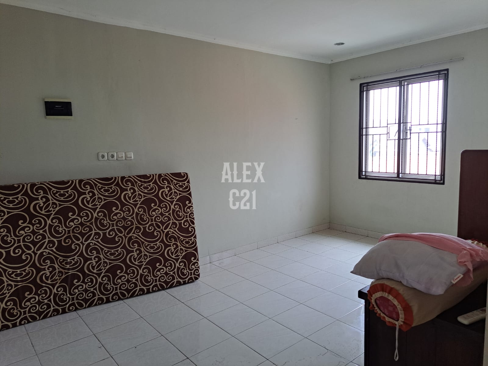 Jual rumah dalam gang strategis di Kemayoran, Jakarta Pusat