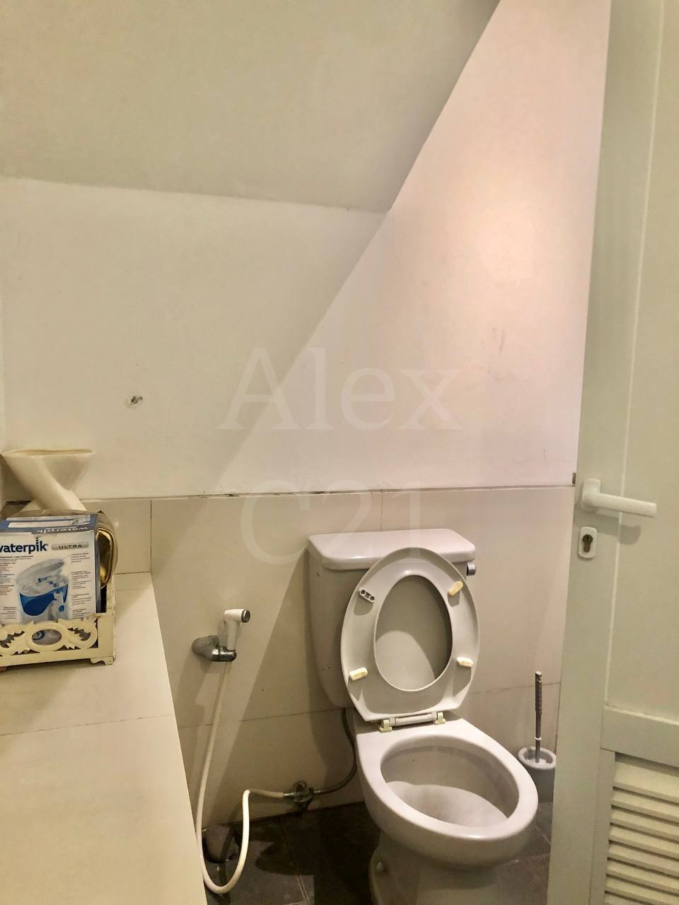 Jual rumah di Lebak Bulus, Cilandak, Jakarta Selatan