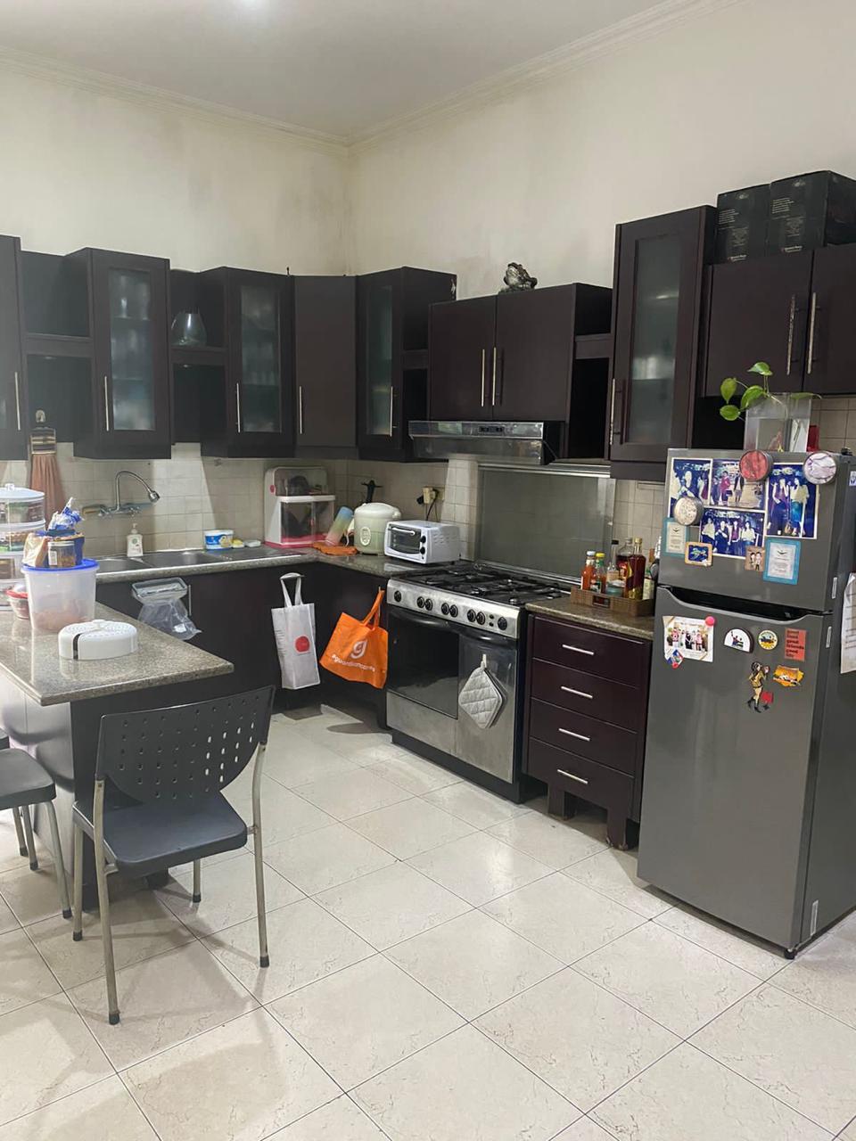 Jual rumah mewah dengan 2 bangunan di Cilandak Tengah III