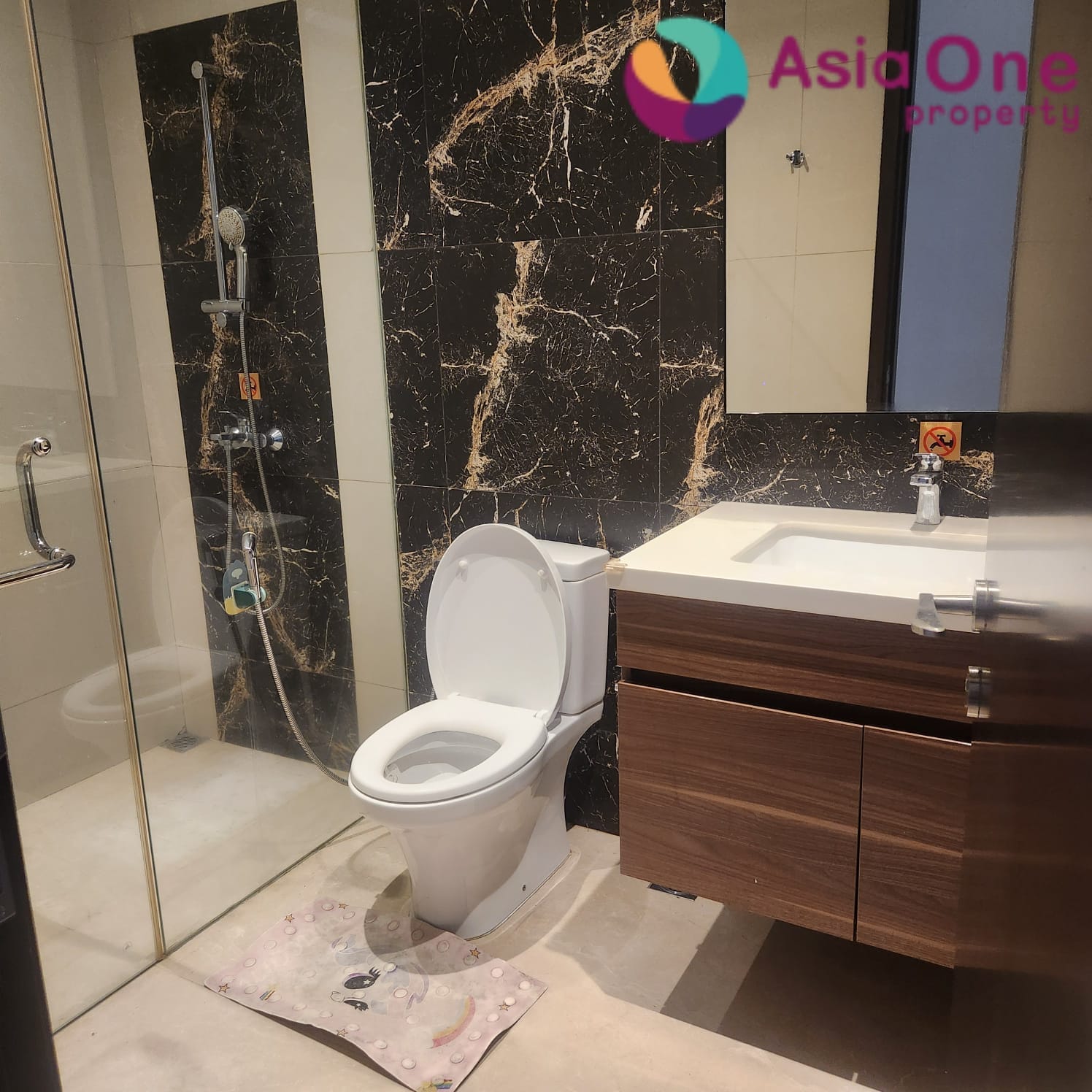 Dijual rumah mewah furnished di Lancewood Navapark BSD City