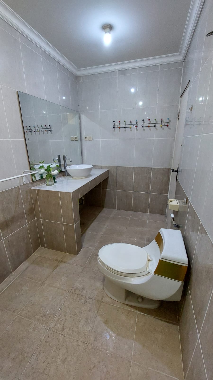 Jual rumah dan kios di Citra Garden 2, Kalideres, Jakarta Barat