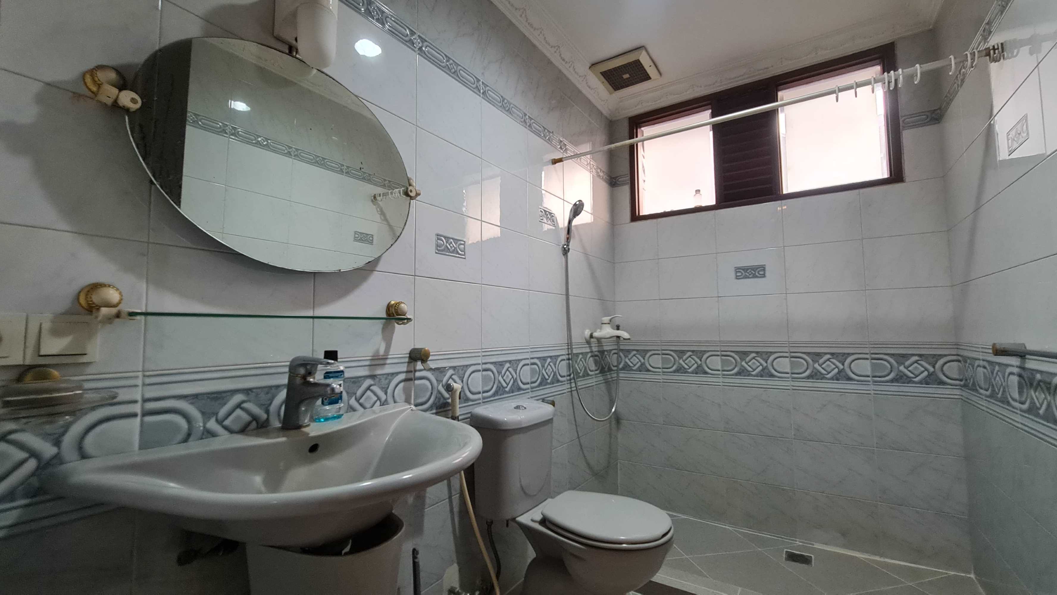 Jual Rumah Mewah di jalan Bunga Flamboyan, Jakarta Selatan