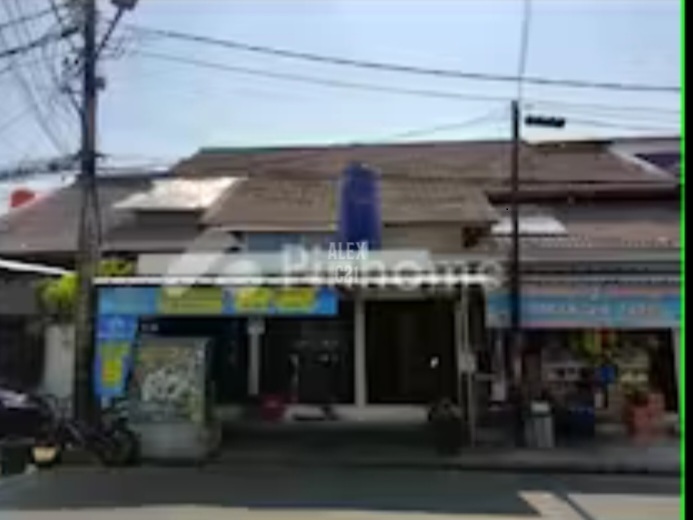 Jual Rumah Berikut Kost 10M (nego) di KRAMAT JAYA BARU