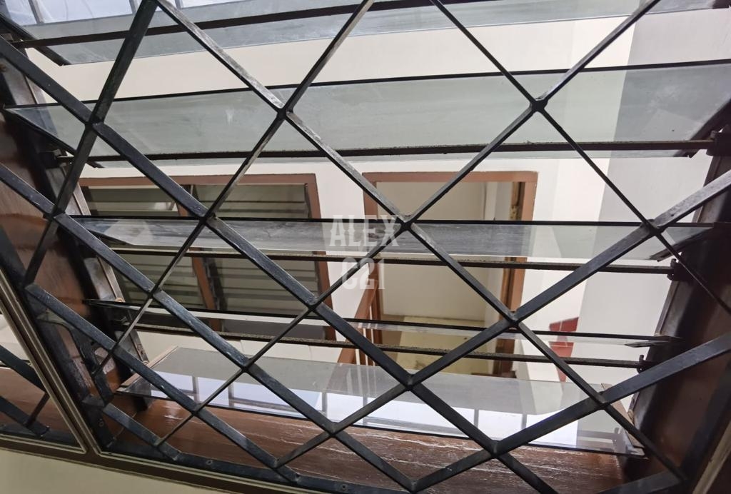 Jual rumah di Taman Aries, Kembangan, Jakarta Barat