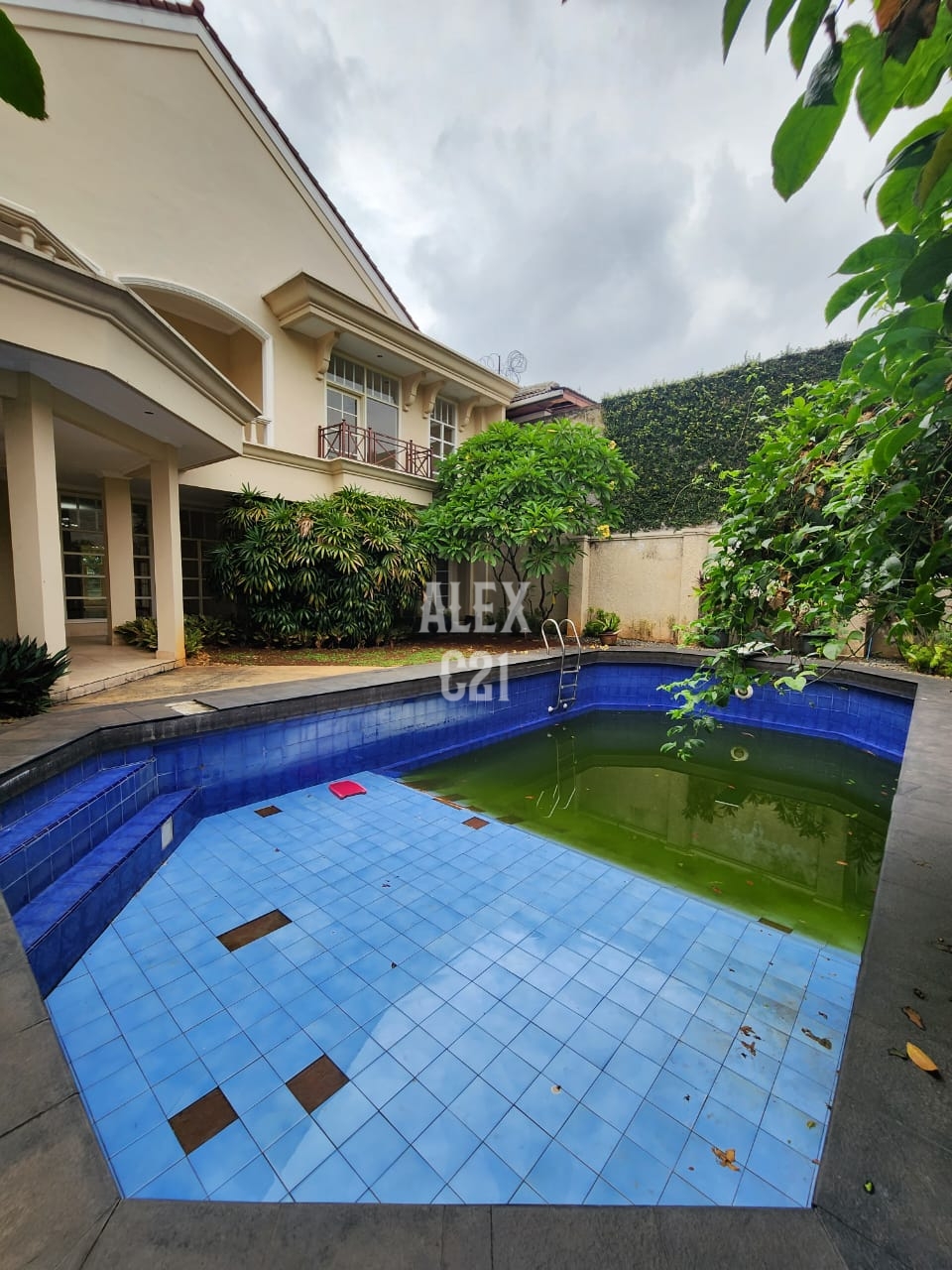 Sewa rumah mewah di Cipete, Jakarta Selatan