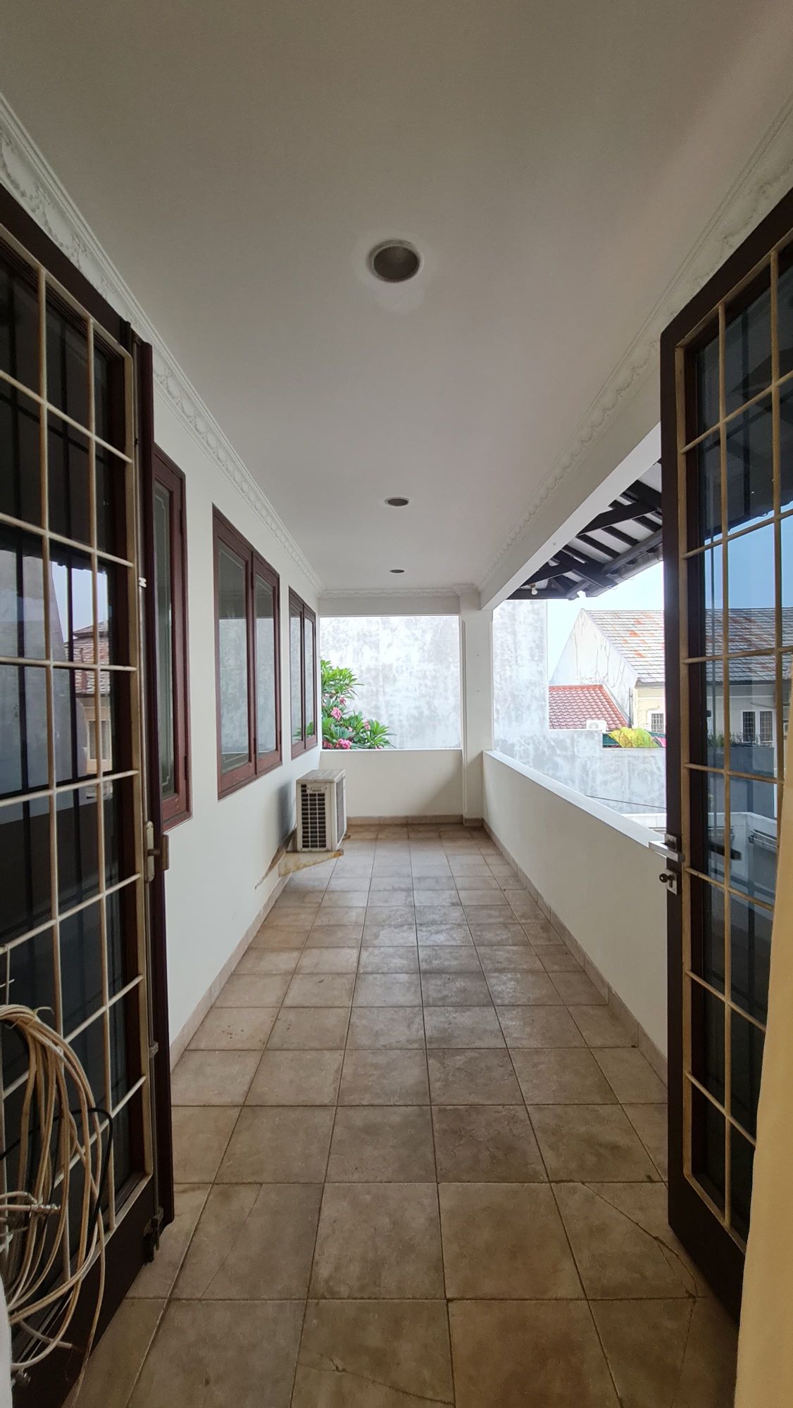 Jual Rumah Mewah di jalan Bunga Flamboyan, Jakarta Selatan