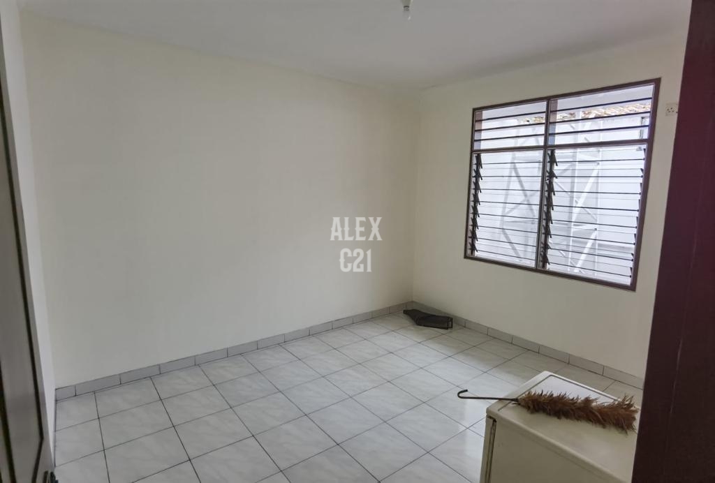 Jual rumah di Taman Aries, Kembangan, Jakarta Barat