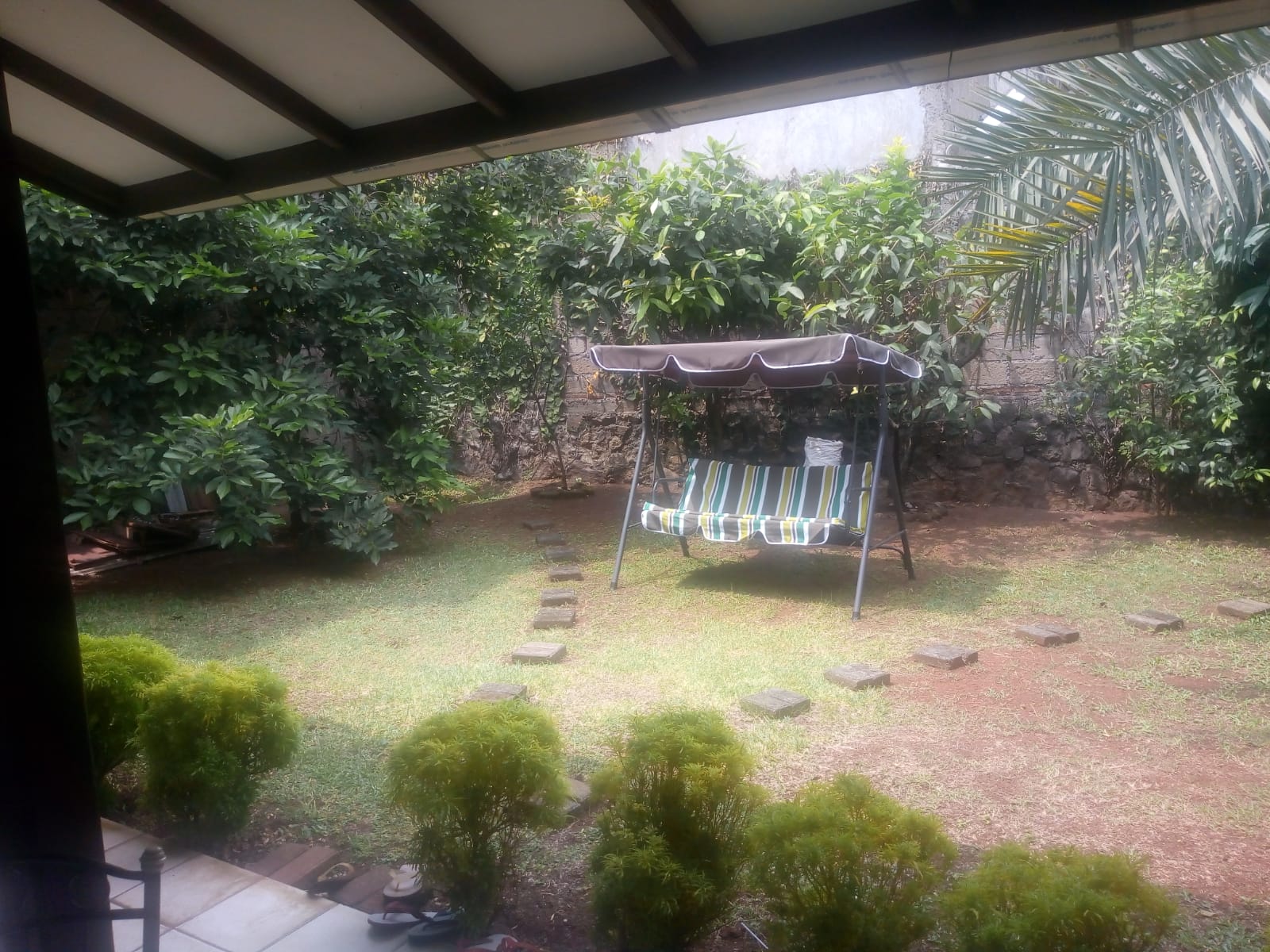 Dijual rumah cantik komplek di Pamulang Barat, Tangerang Selatan