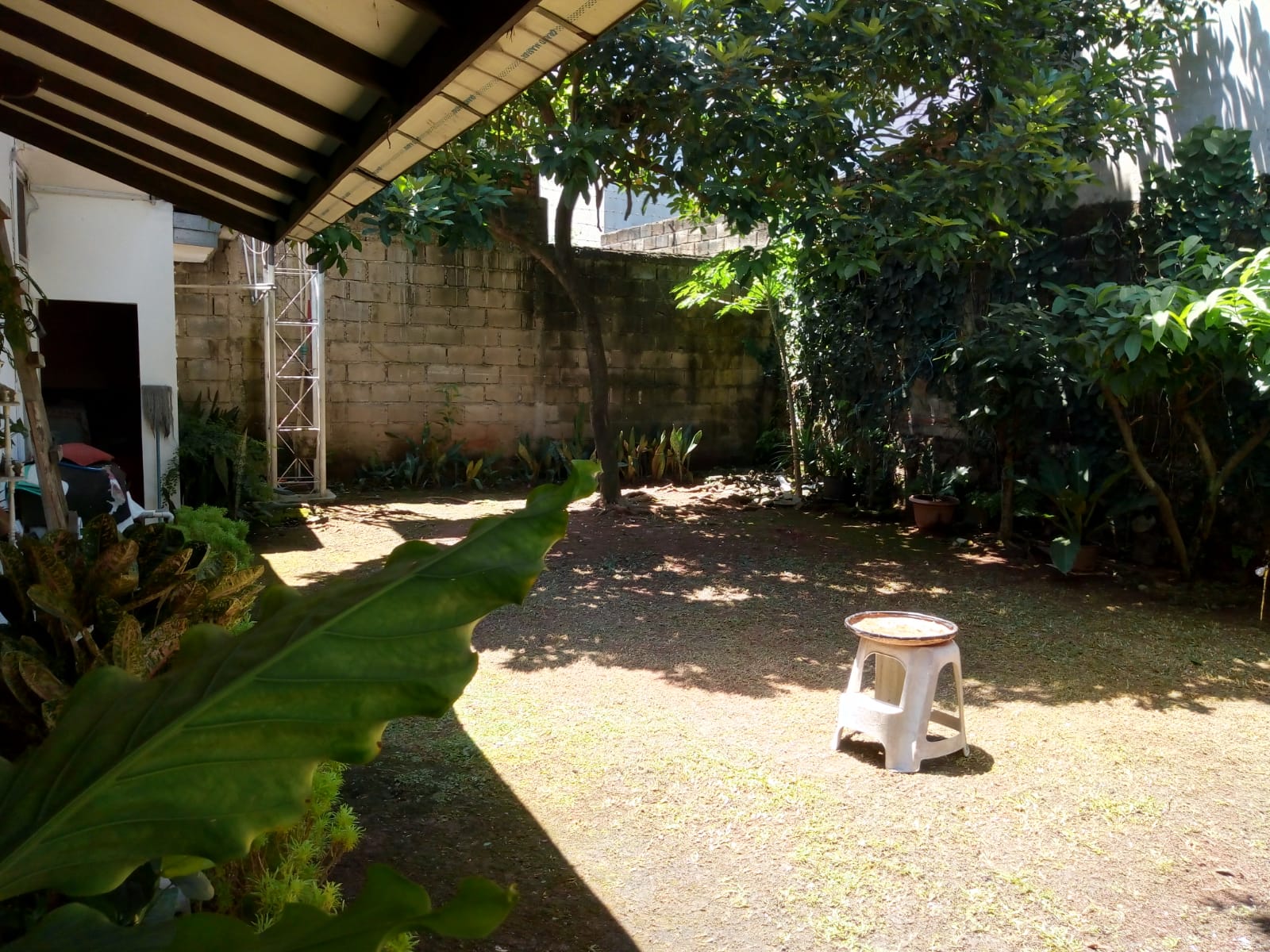 Dijual rumah cantik komplek di Pamulang Barat, Tangerang Selatan