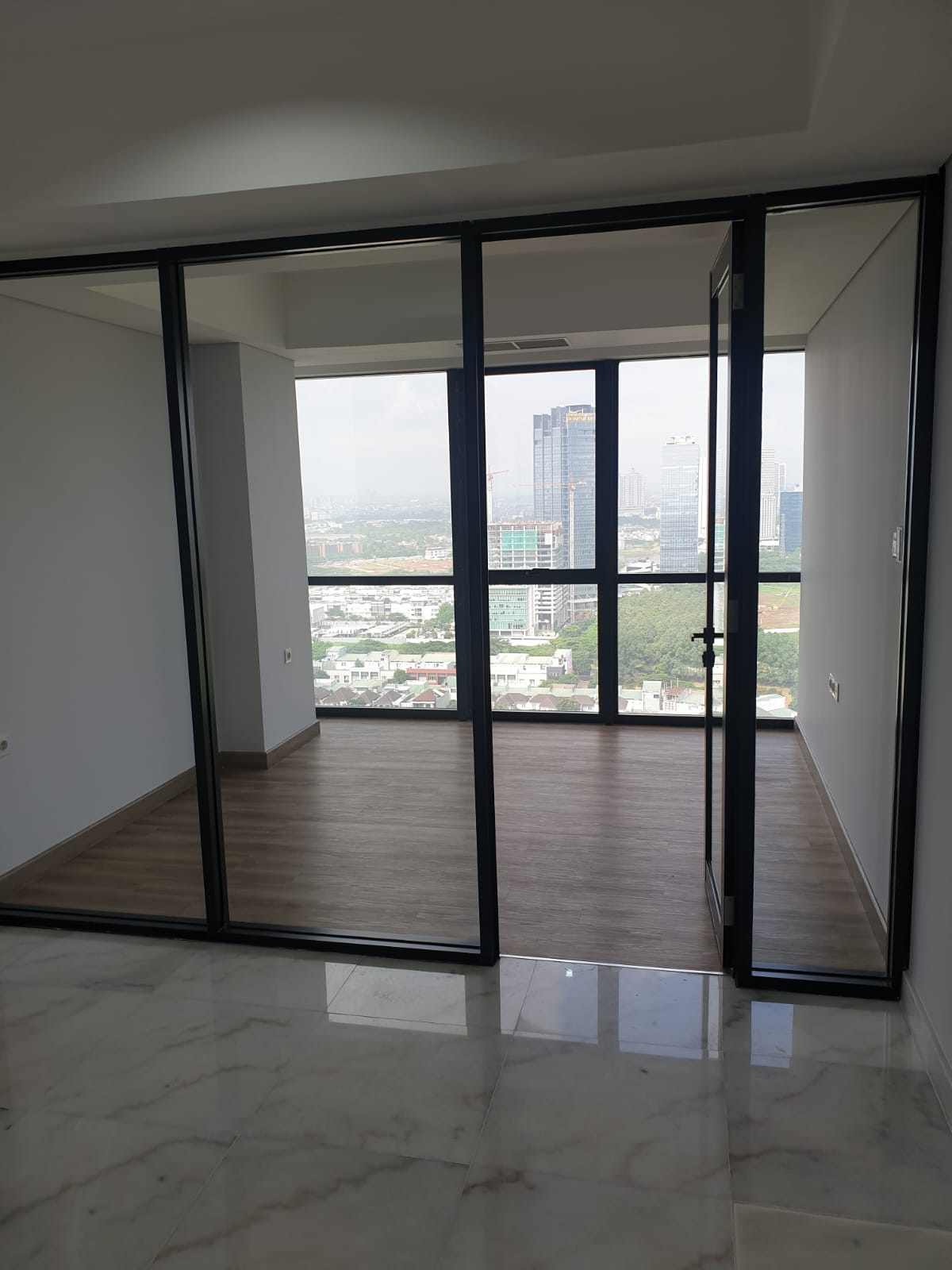 Jual apartement strategis dan modern di The Smith Alam Sutera