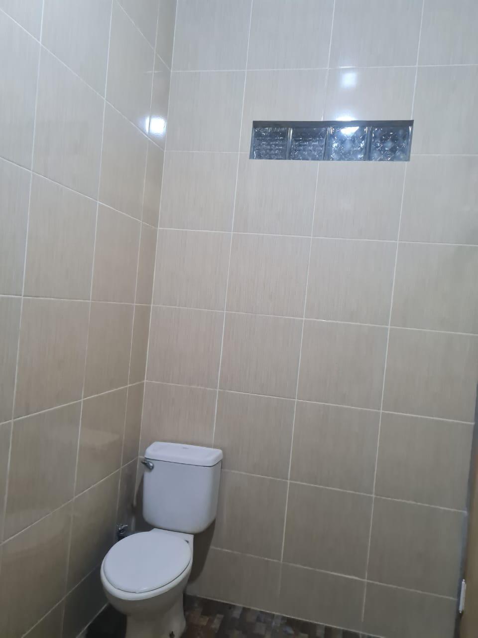 Dijual rumah komplek di Cipondoh, Kota Tangerang, Banten