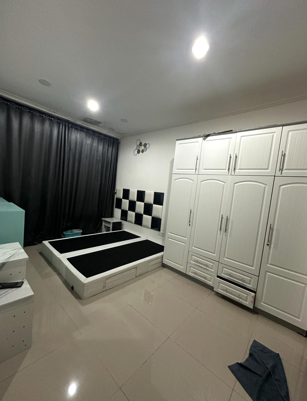 Jual cepat rumah modern di PIK 2 Cluster California, Teluknaga,