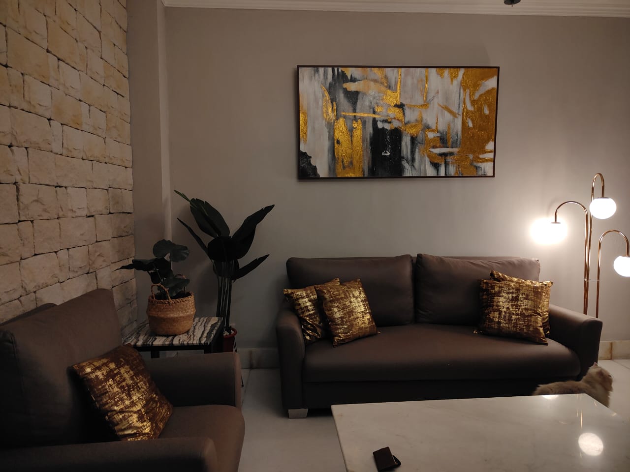 Jual rumah elegan dan strategis di Sitrun, Kebon Jeruk, Jakarta