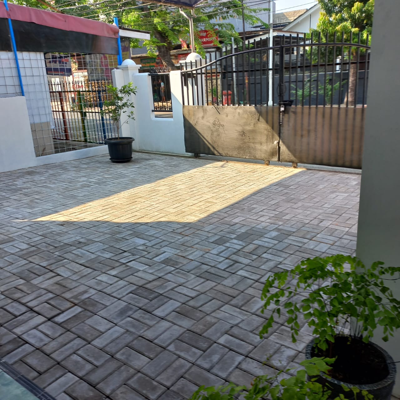 Sewa rumah toko di Cengkareng Barat, Jakarta Barat