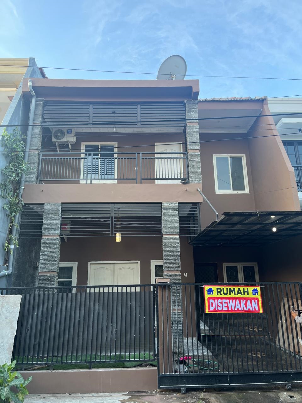 rumah disewaka pucang anom timur surabaya