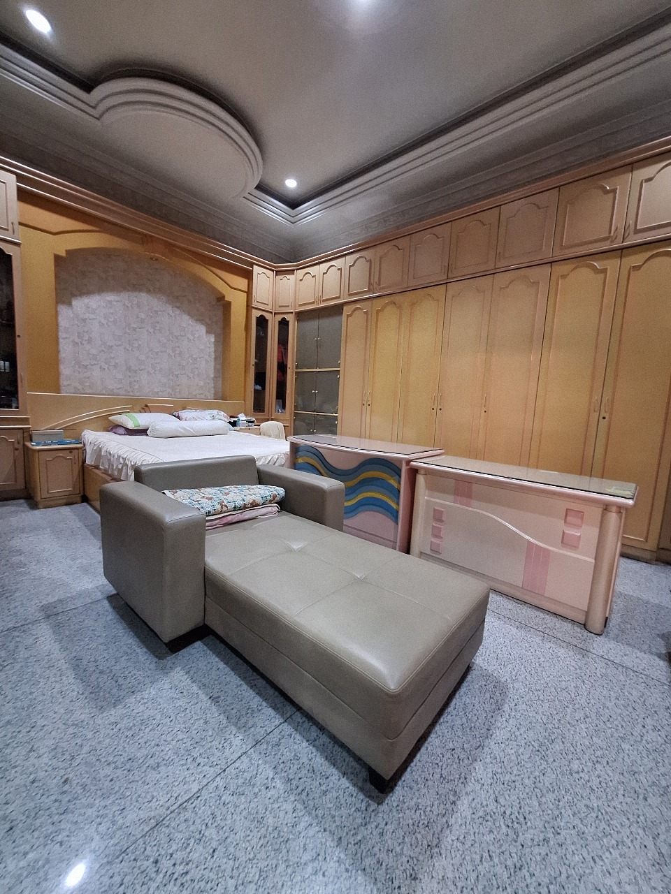 Dijual rumah 2lantai nyaman cozy elegan di Pluit Kencana