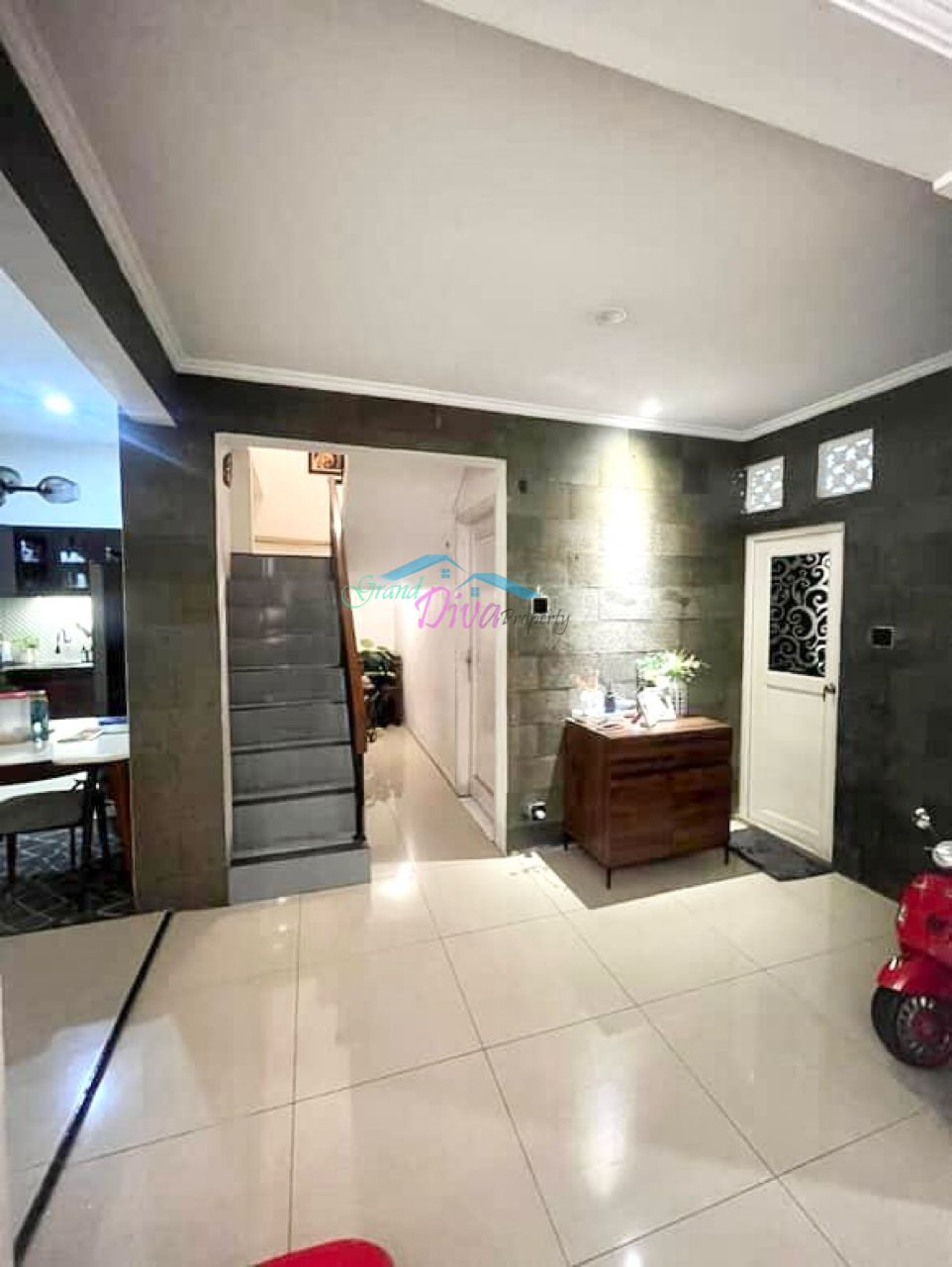 DIJUAL RUMAH DI PERUM TAMAN NAROGONG INDAH HARGA MURAH BANGET