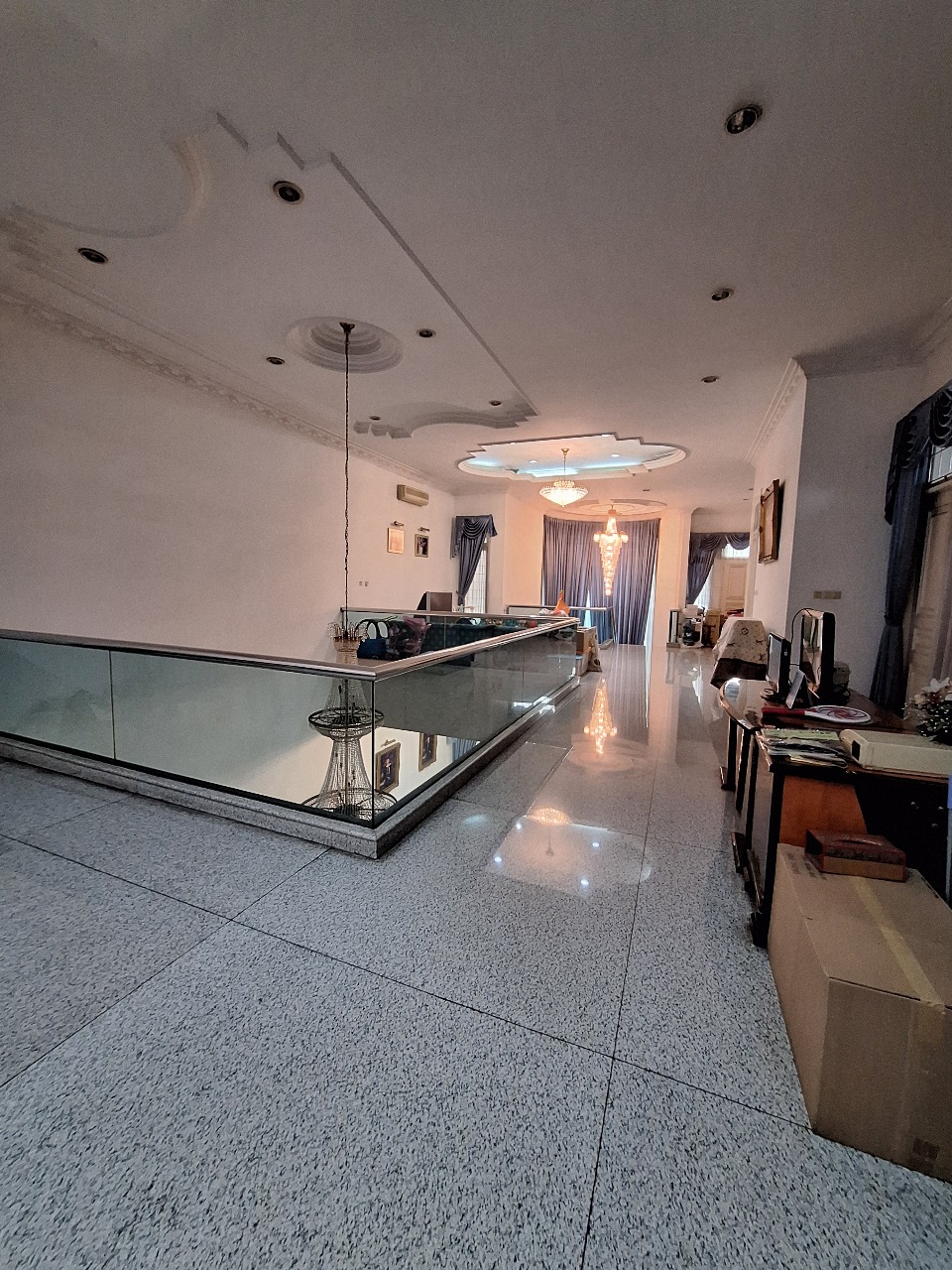 Dijual rumah 2lantai nyaman cozy elegan di Pluit Kencana