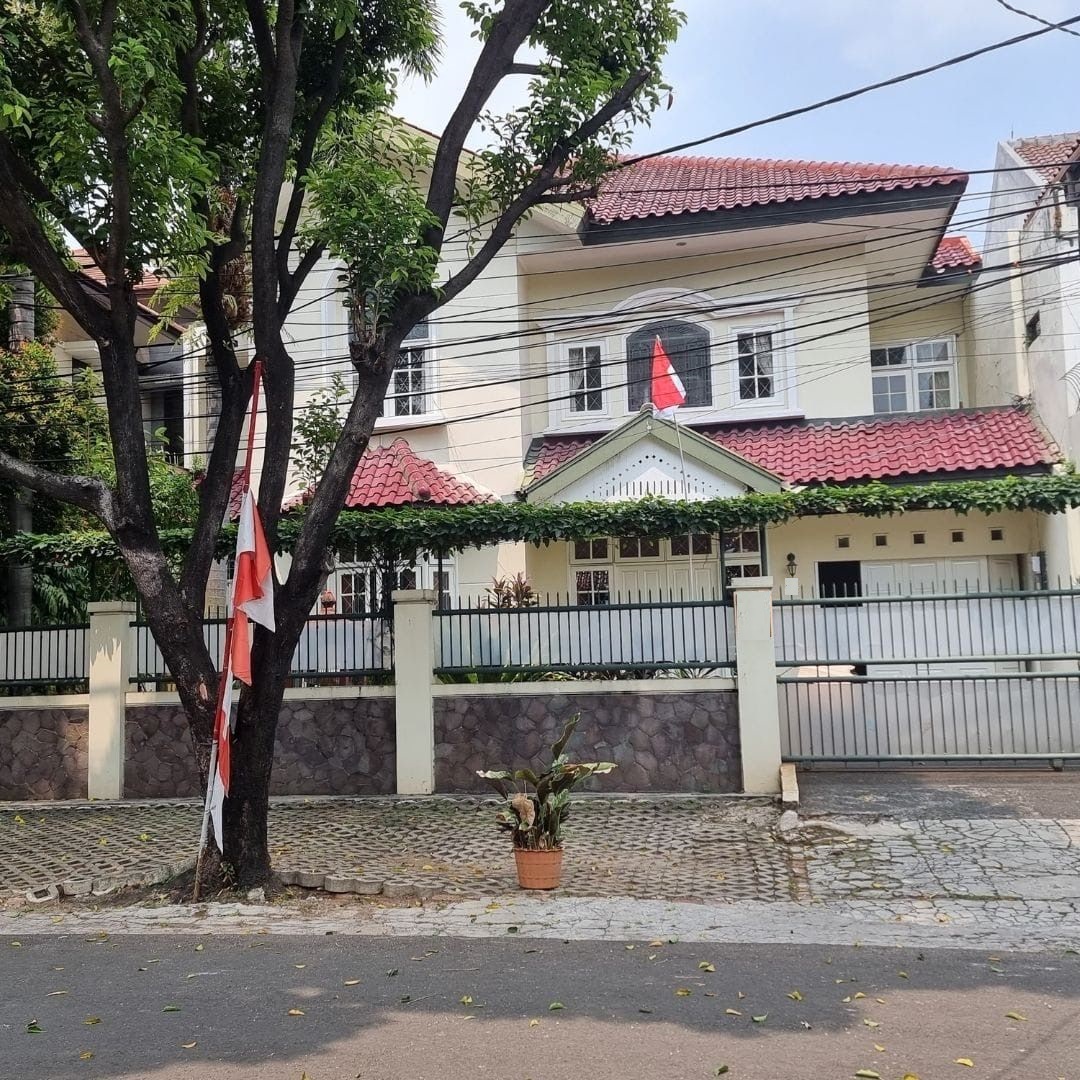 Jual rumah mewah dan elegan di Cisanggiri, Kebayoran Baru