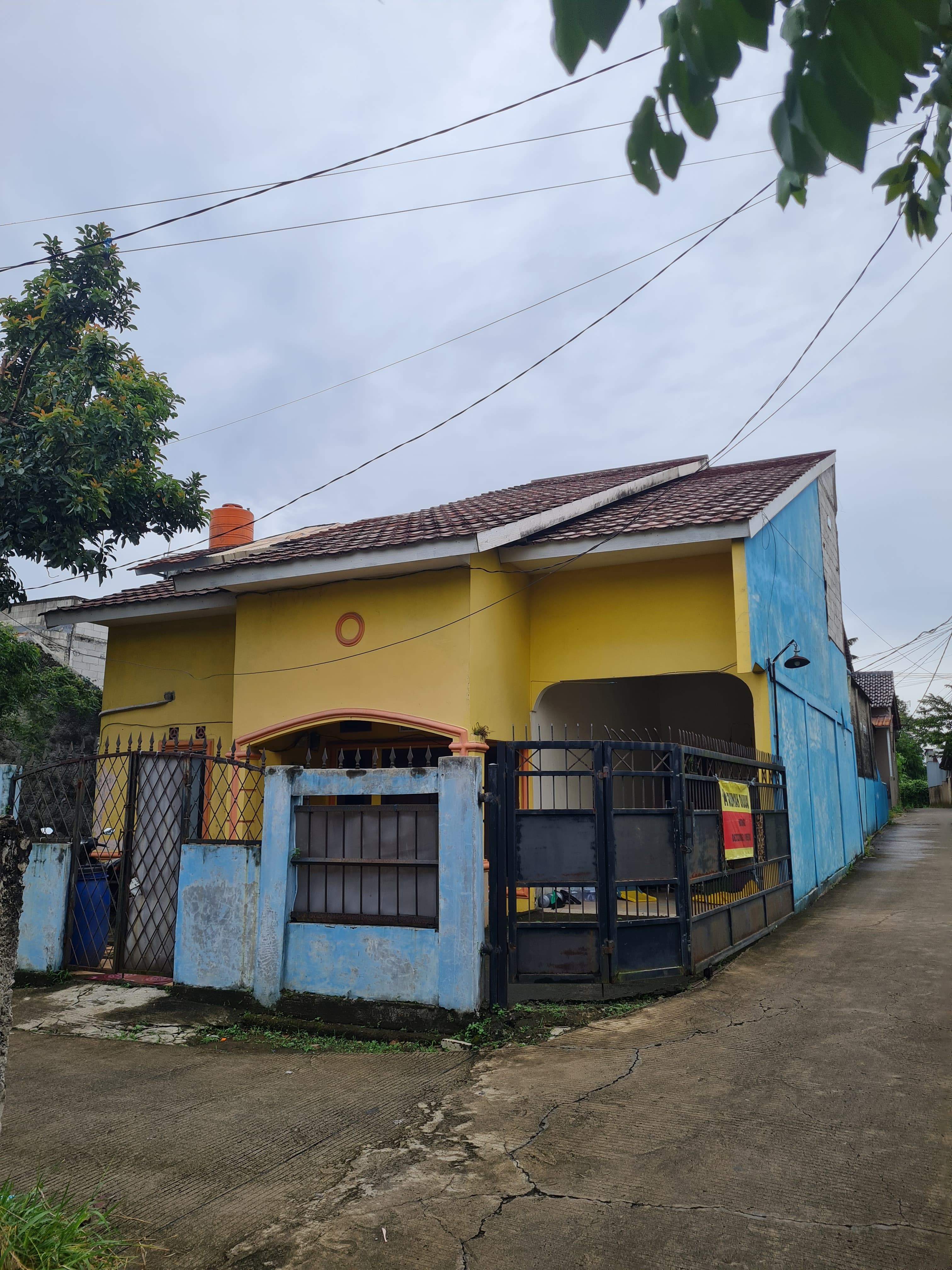 Rumah murah dalam perumahan di Kalimulya Depok