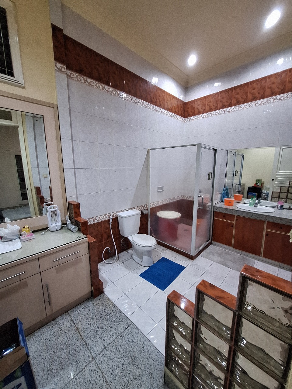 Dijual rumah 2lantai nyaman cozy elegan di Pluit Kencana