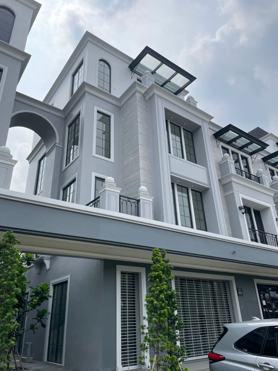 Ruko 3Lantai Di kawasan perumahan Duren Sawit Jakarta Timur