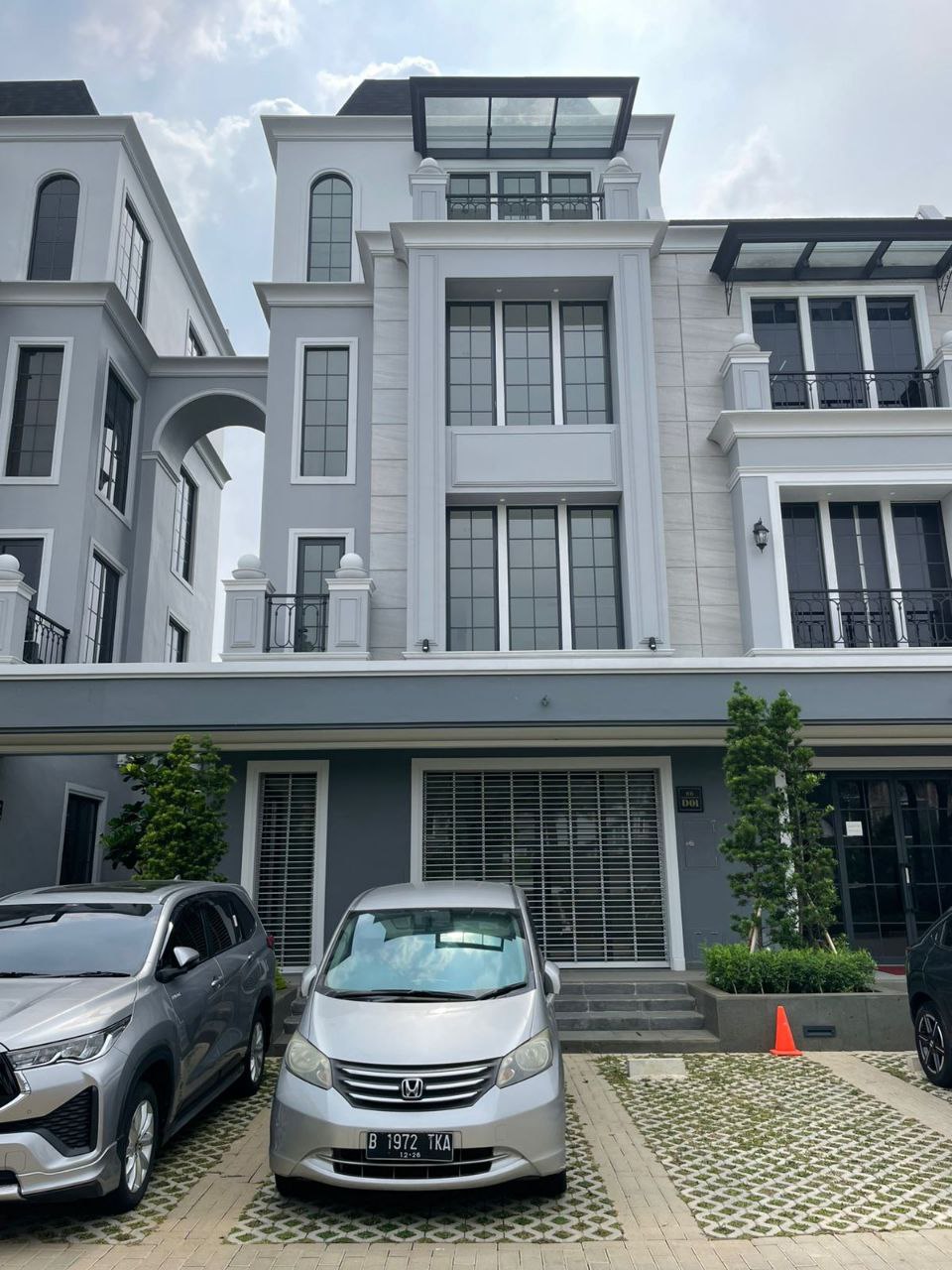 Ruko 3Lantai Di kawasan perumahan Duren Sawit Jakarta Timur