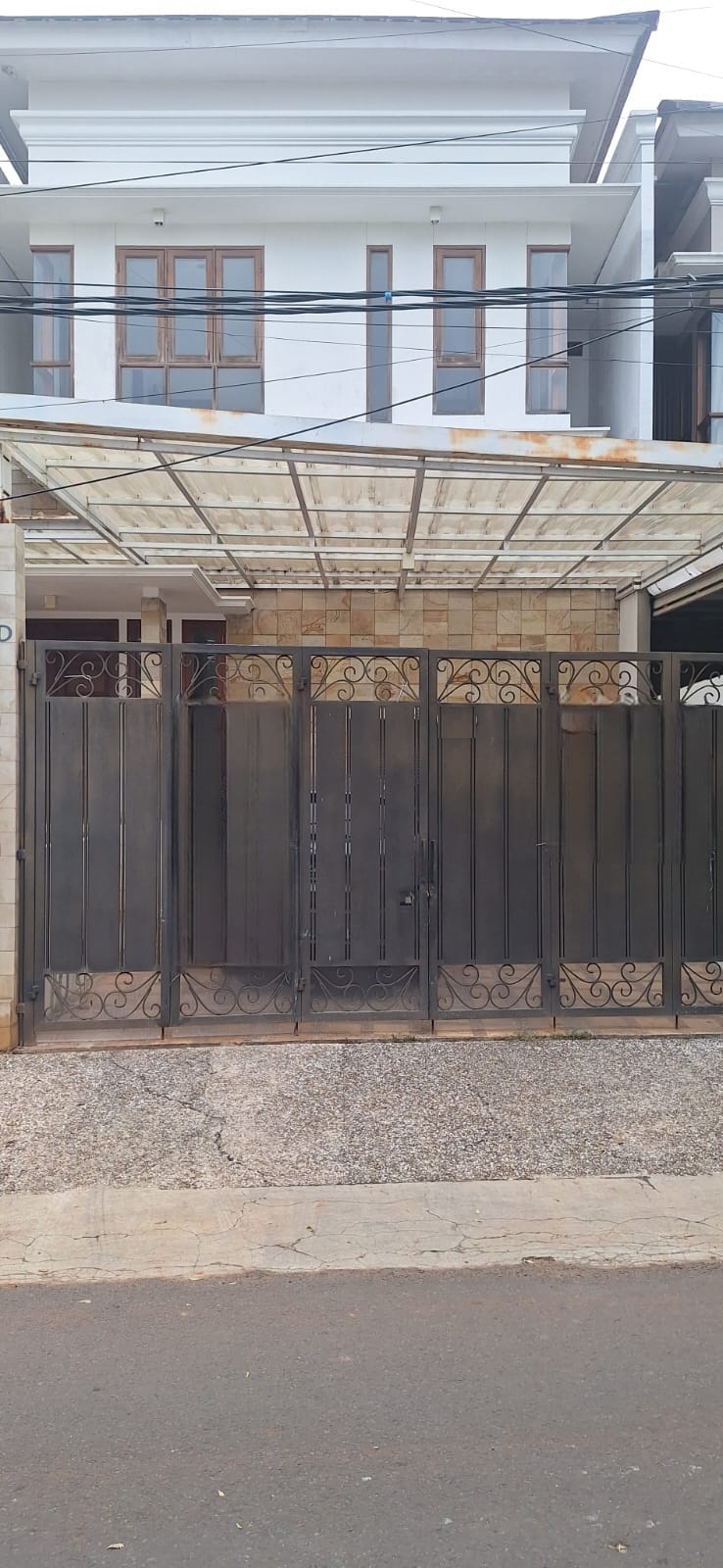 Jual rumah Minimalis di Cilandak Timur, Pasar Minggu, Jakarta