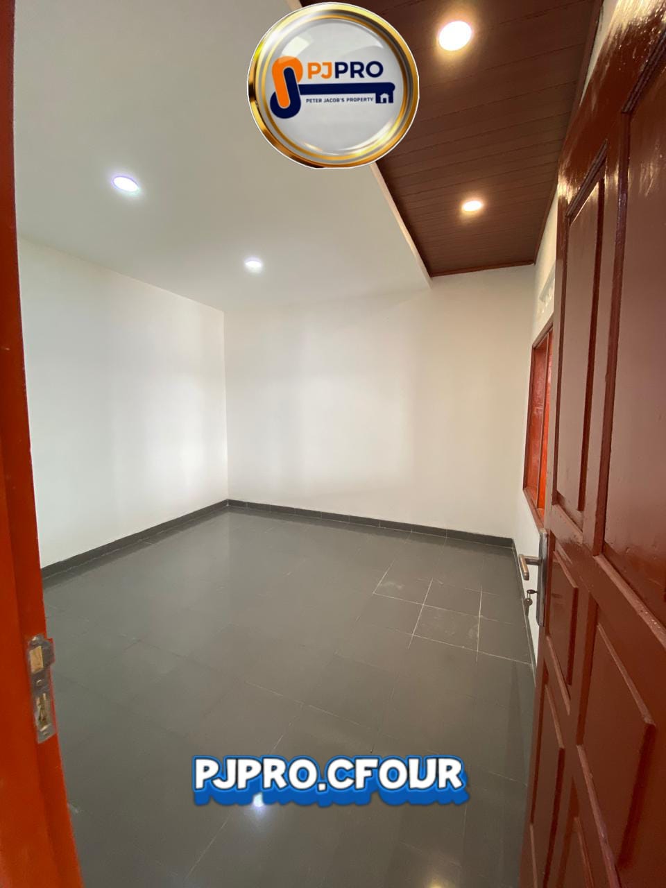 Dijual Rumah 3lantai Siaphuni di Permata Kemang Bekasi