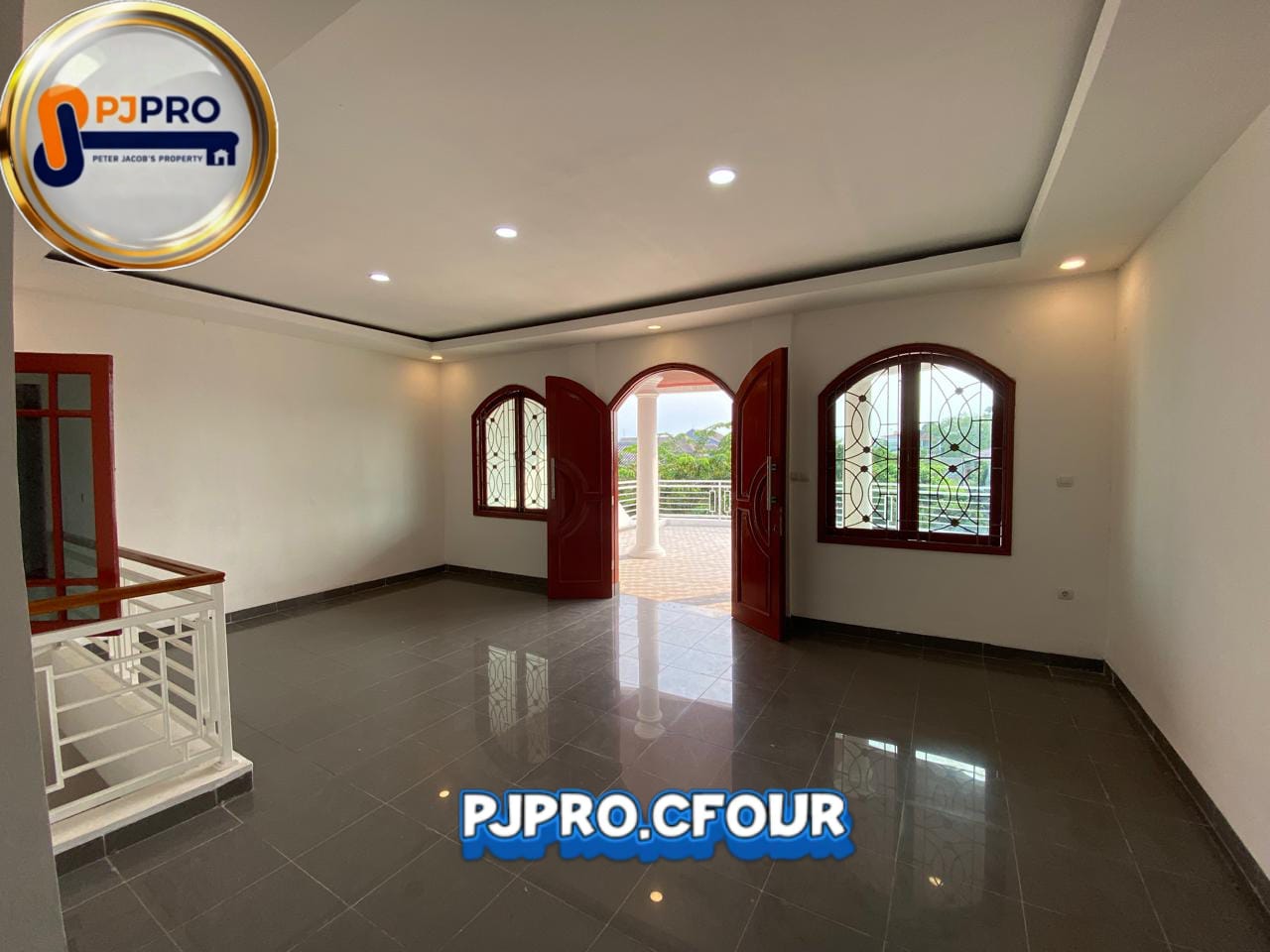 Dijual Rumah 3lantai Siaphuni di Permata Kemang Bekasi