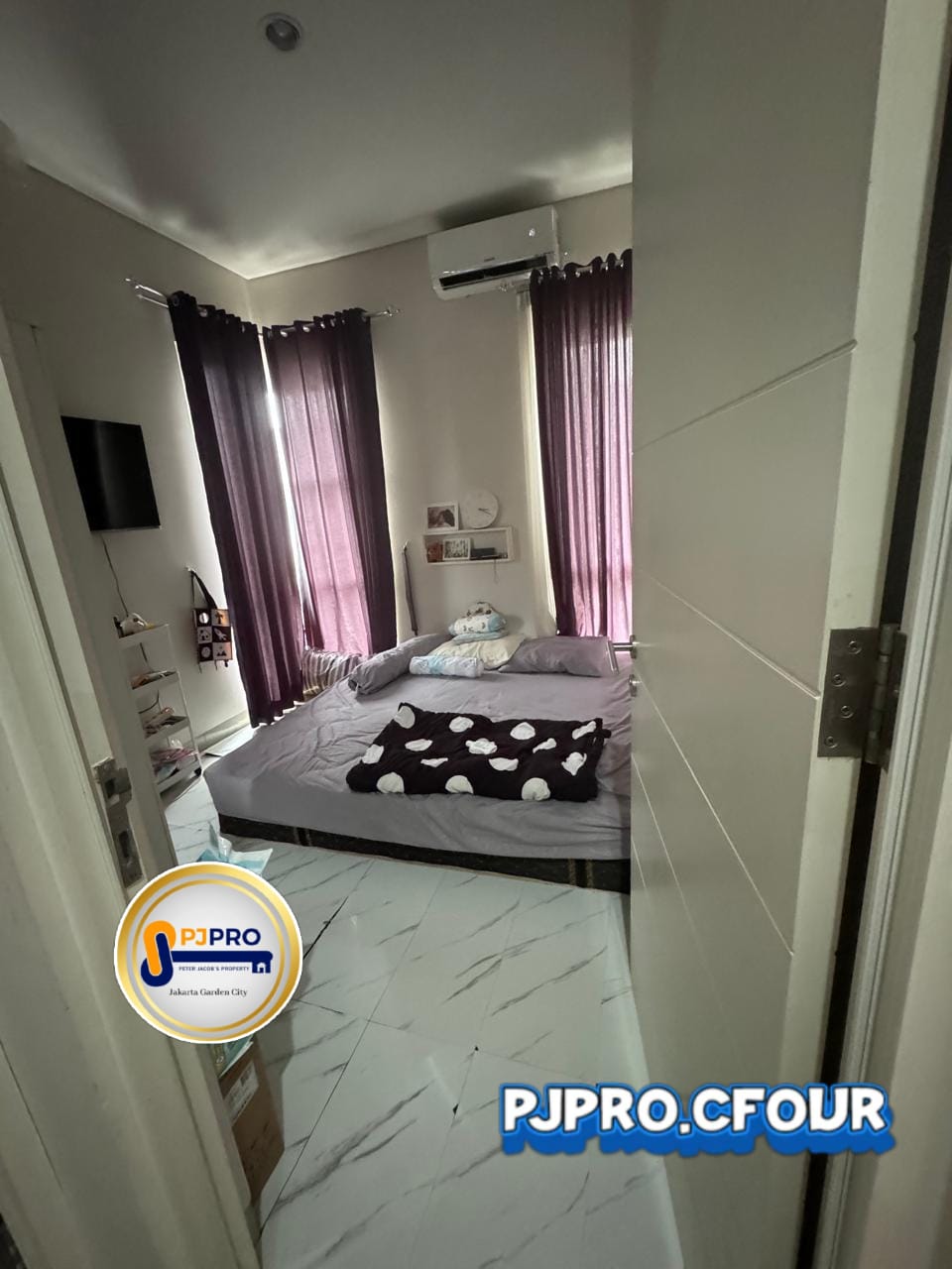 Dijual Rumah Terenovasi Lantai1 di Harapan Indah Cluster Lavesh