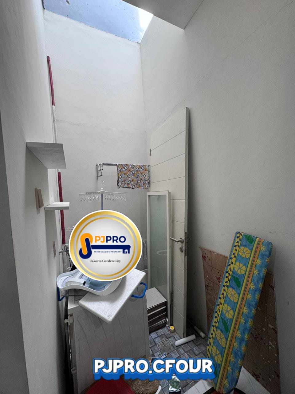 Dijual Rumah Terenovasi Lantai1 di Harapan Indah Cluster Lavesh