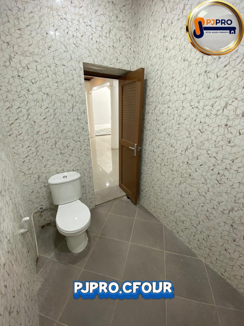 Dijual Rumah 3lantai Siaphuni di Permata Kemang Bekasi